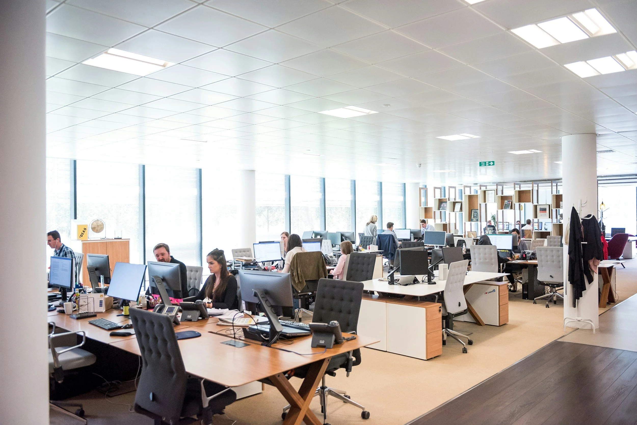 Union-sensitive change strategy for 27,000 employees in a federal transformation program