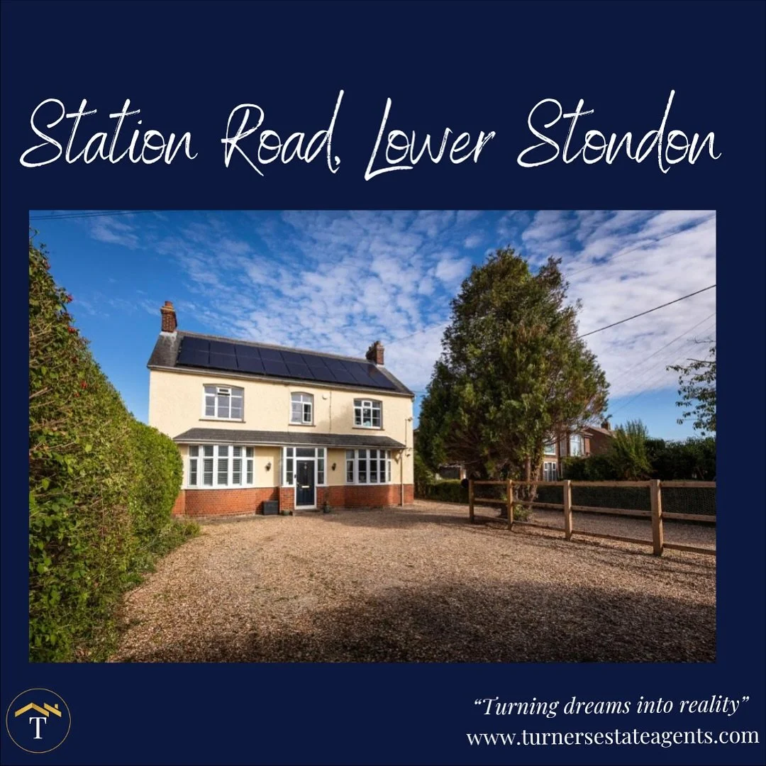 ✨ 𝐍𝐞𝐰 𝐭𝐨 𝐌𝐚𝐫𝐤𝐞𝐭!✨

🏡 Victorian Character Home &ndash; Guide Price &pound;700,000
📍 Station Road, Lower Stondon, Henlow, SG16

Step inside this stunning 1912 detached home full of charm and space. With 4 double bedrooms, 2 bathrooms, and 