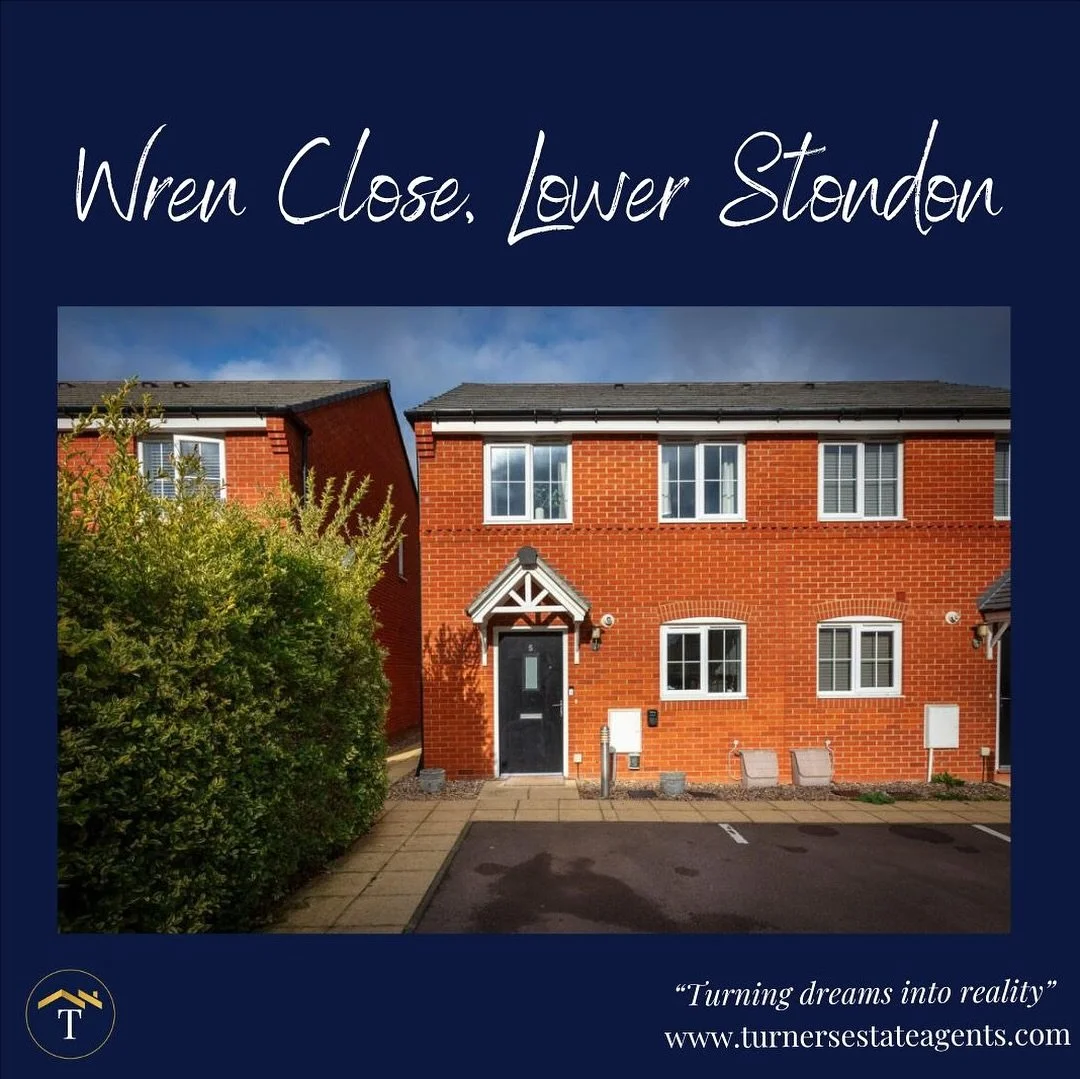 🏡 NEW TO MARKET &ndash; 40% Shared Ownership Opportunity!

✨ Wren Close, Lower Stondon | &pound;130,000 (40% share)

Modern, stylish and move-in ready &mdash; this 2 double bedroom end-of-terrace home, built by Bovis Homes in 2019, offers the perfec