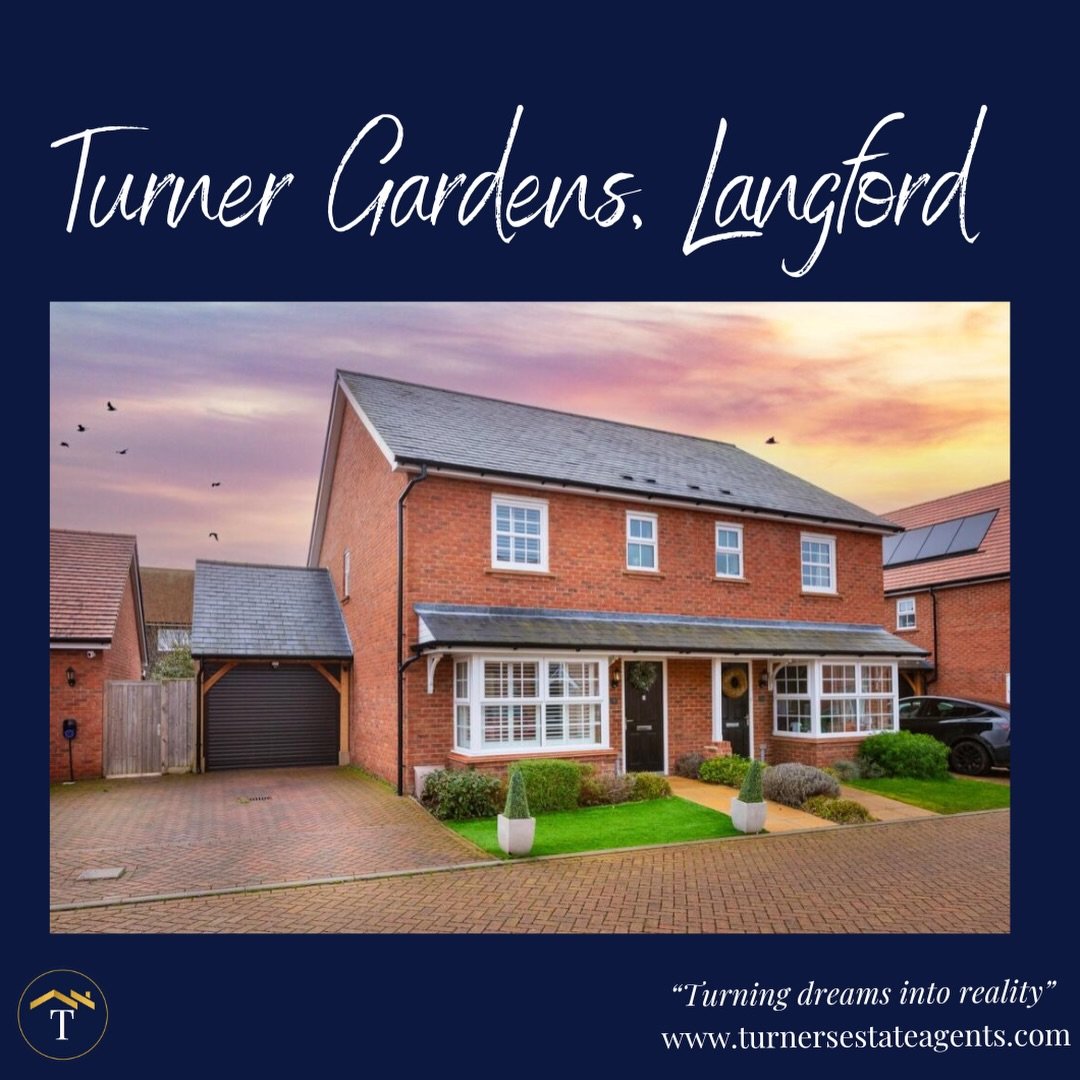✨ 𝑵𝑬𝑾 𝑻𝑶 𝑴𝑨𝑹𝑲𝑬𝑻 | Turner Gardens, Langford ✨

Guide Price: &pound;450,000

Show-home condition, south-facing garden and a village location people love&hellip; this one really does tick every box 🏡

Built in 2021 by Croudace Homes, this st
