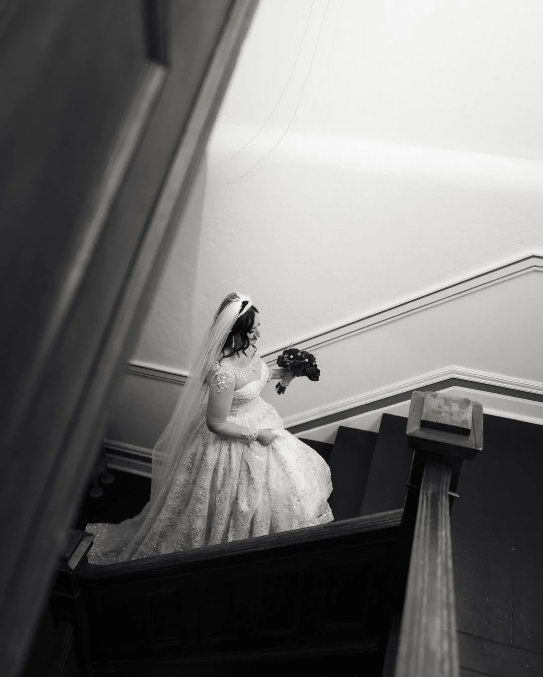 Tis the season to be married 🎄💍 
Wishing the biggest congratulations to Hanna &amp; Ian!

✨Vendor Dream Team✨

Venue | @thefranklinofsoulard 
Cake | @patticakes.bakes 
DJ | @tko_djs 
Rings | @kayjewelers 
Hair | @brittmollett.stylist | @evolve.hair