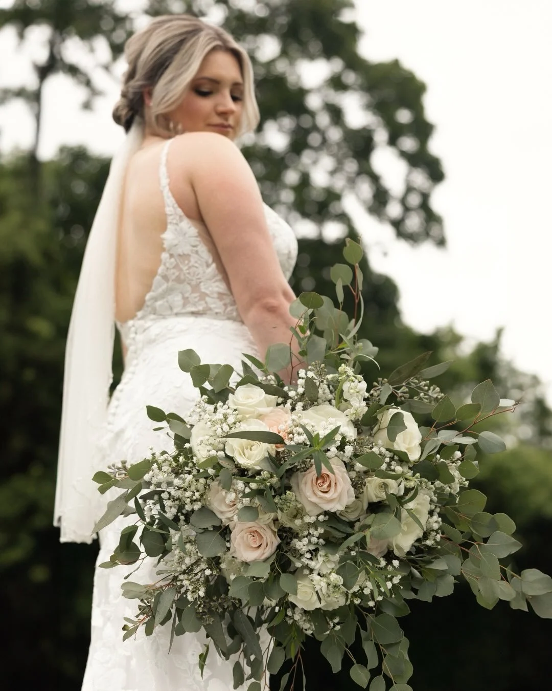 I have to say, the light has been so on point for all of our Spring weddings! ⛅️🤍

Wishing the biggest congratulations to Isabelle &amp; Seth! Thank you for including us in your wedding journey. We had so much fun celebrating you two (&amp; meeting 