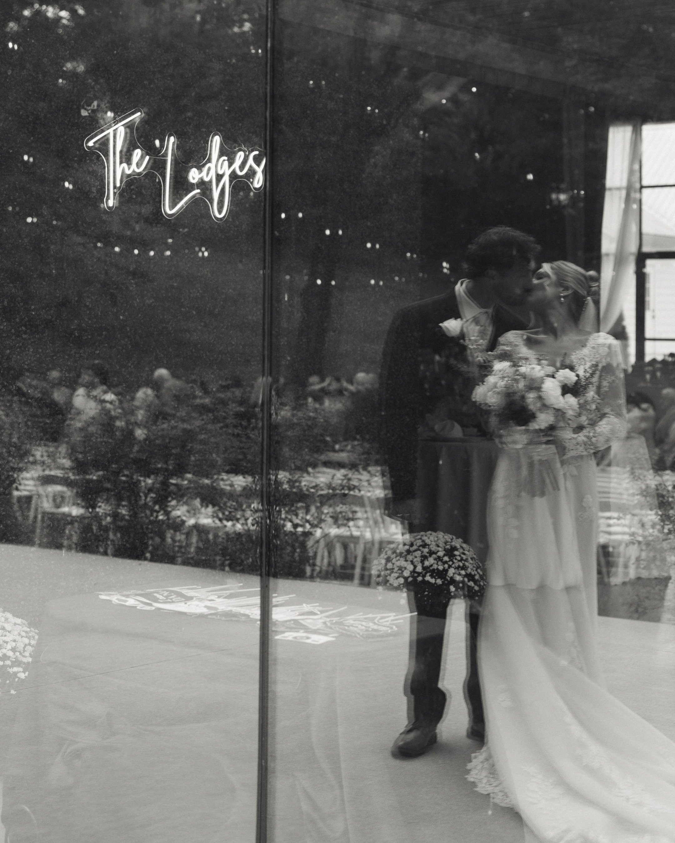 Introducing, The Lodges 💙

Abbey &amp; Jacob, we cannot thank you enough for choosing us to document this special moment in your lives. Your wedding was flawless!

&bull; Vendor Team &bull;

Venue | @rustedroutefarms 
Planner | @letsputabowonit 
Cak