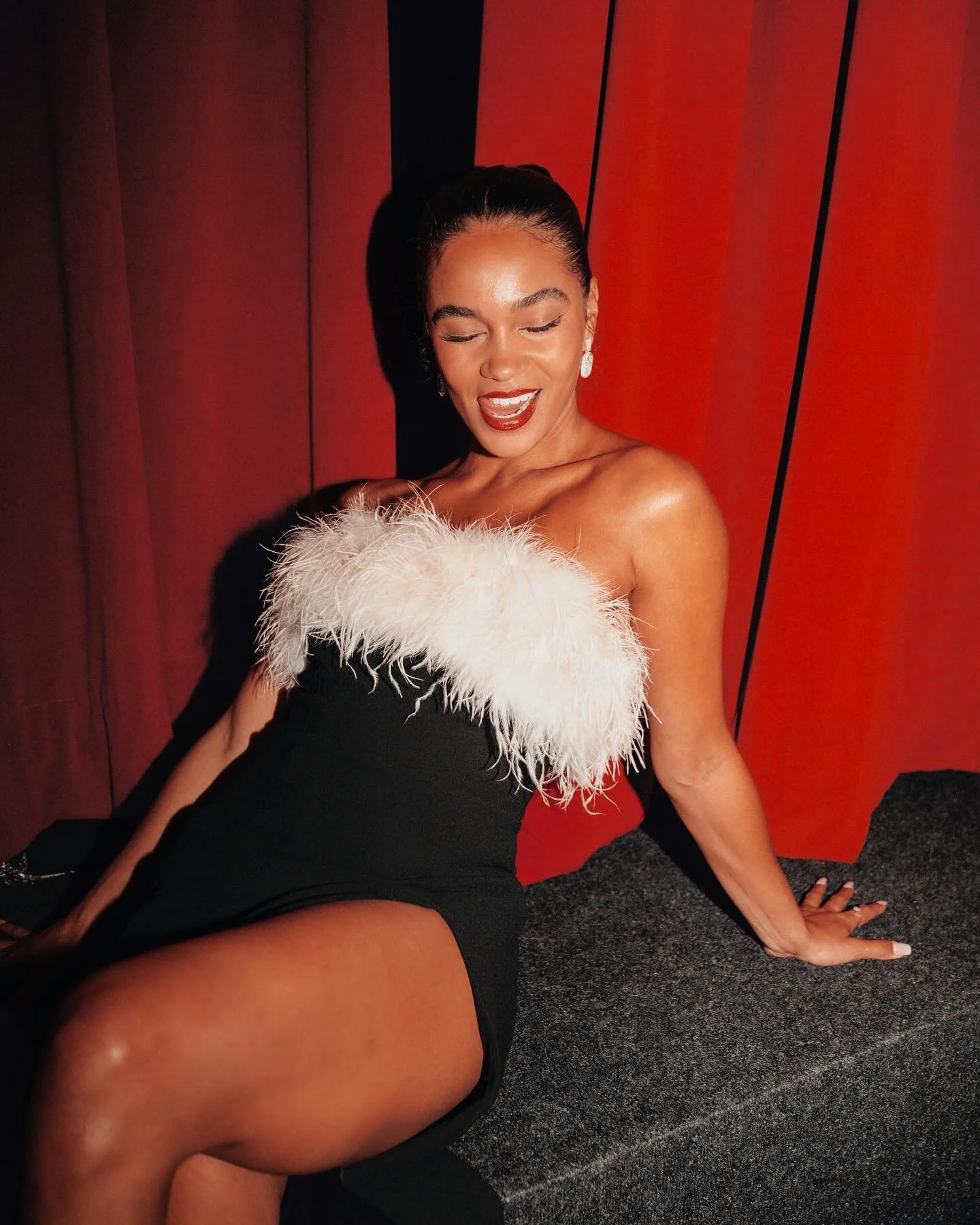 ✨ tonight the curtains close on &lsquo;The Darker The Shadow The Brighter The Light&rsquo; tour at @everymancinema 🥲🥲🥲

📸: @shotbymelissaa