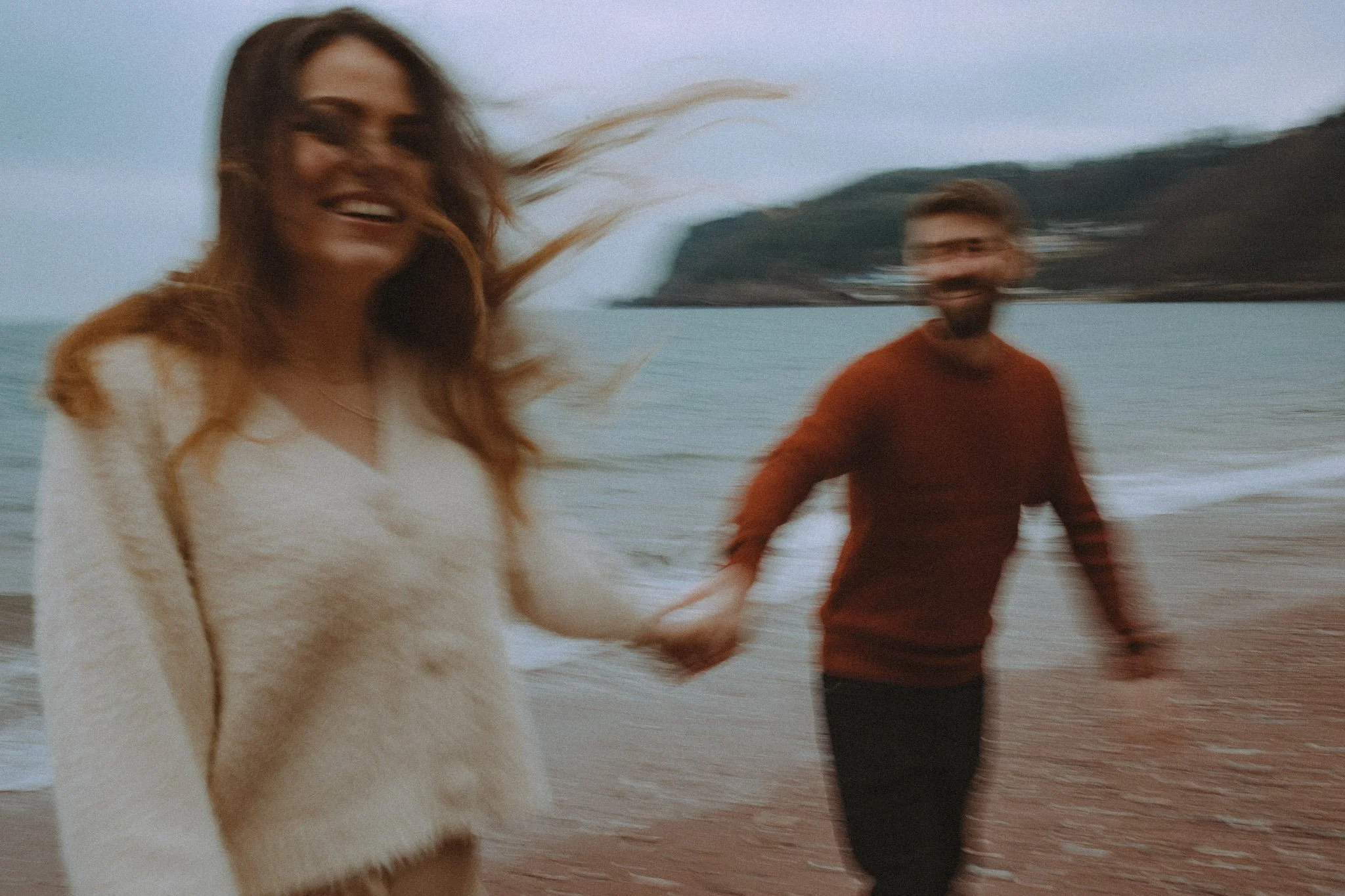Couple photographed while having fun in Torquai