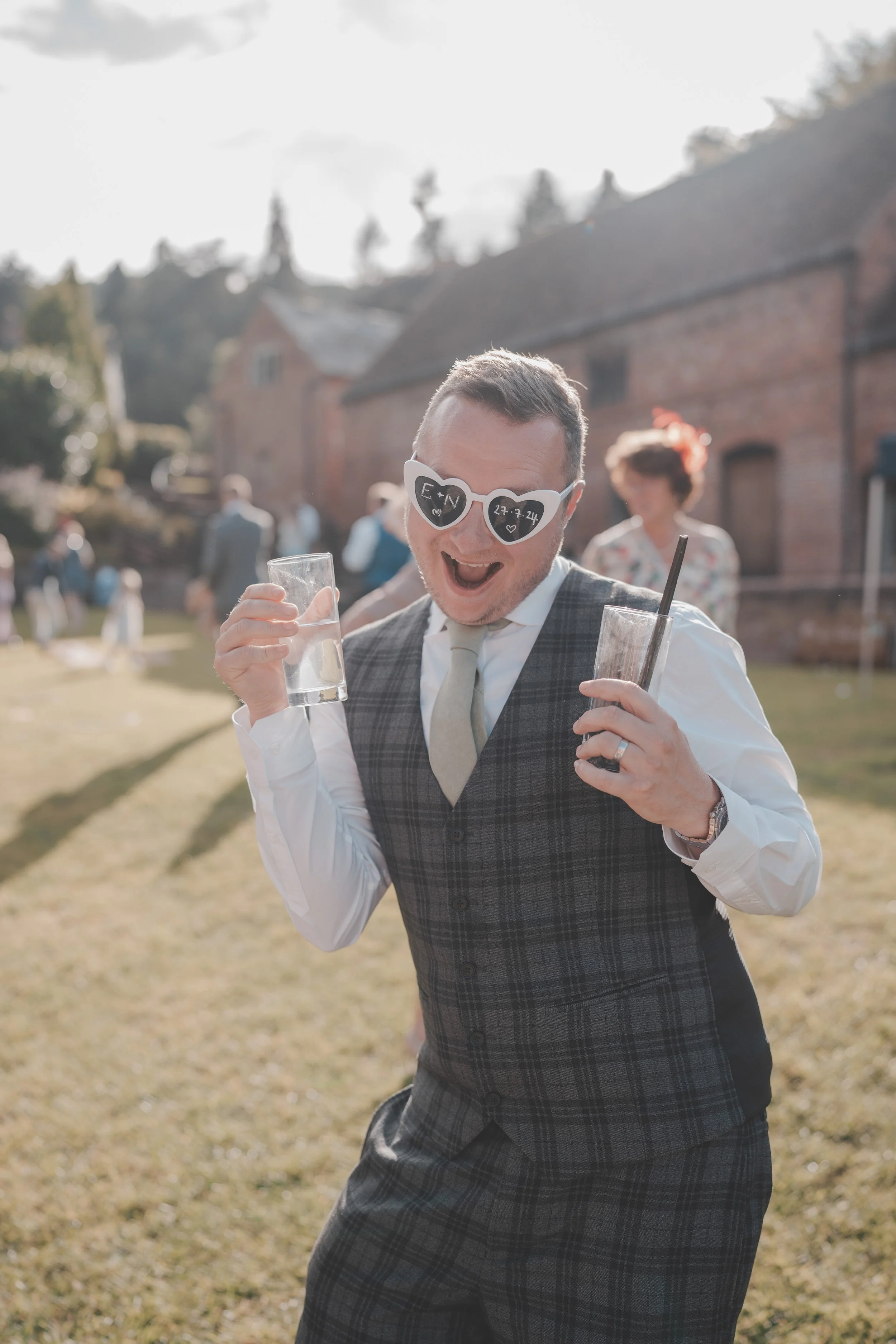 Weddings - Bright and Pastel - Website (76).jpg