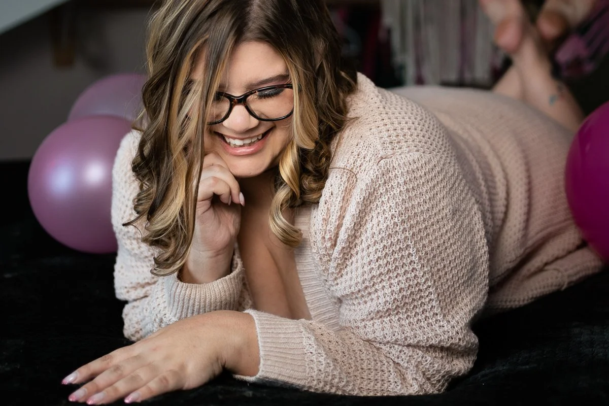 boudoir-photoshoot-at-airbnb-the-woodlands-4.jpg