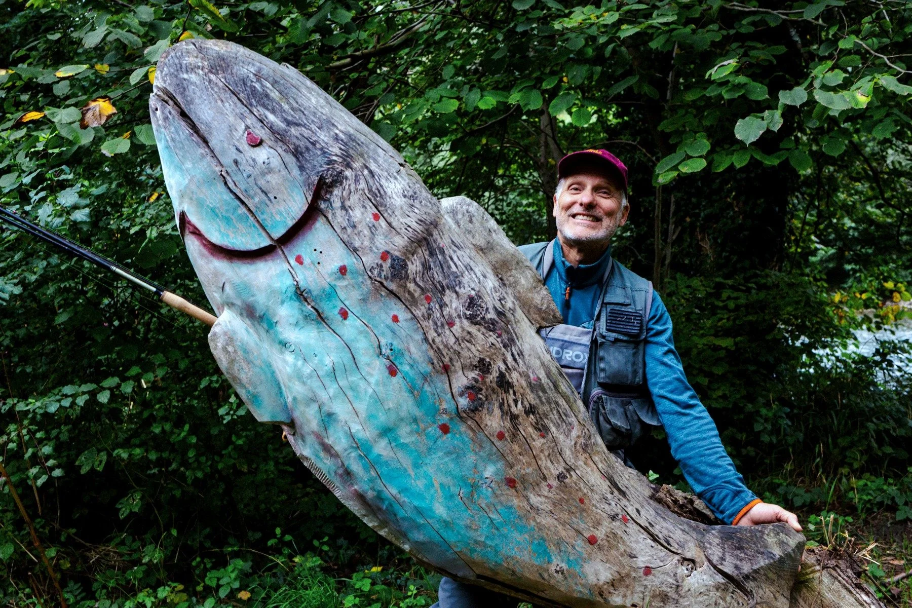 Eh bim 💥​Belle fario fran&ccedil;aise d'au moins ... 34,8 kg, et sur 12/100 en bas de ligne ! Prise proche du Gave de Pau, pour ceux qui connaissent le coin. C'est le jour ou l'on peut se faire plaisir avec des poissons records... jamais captur&eacu