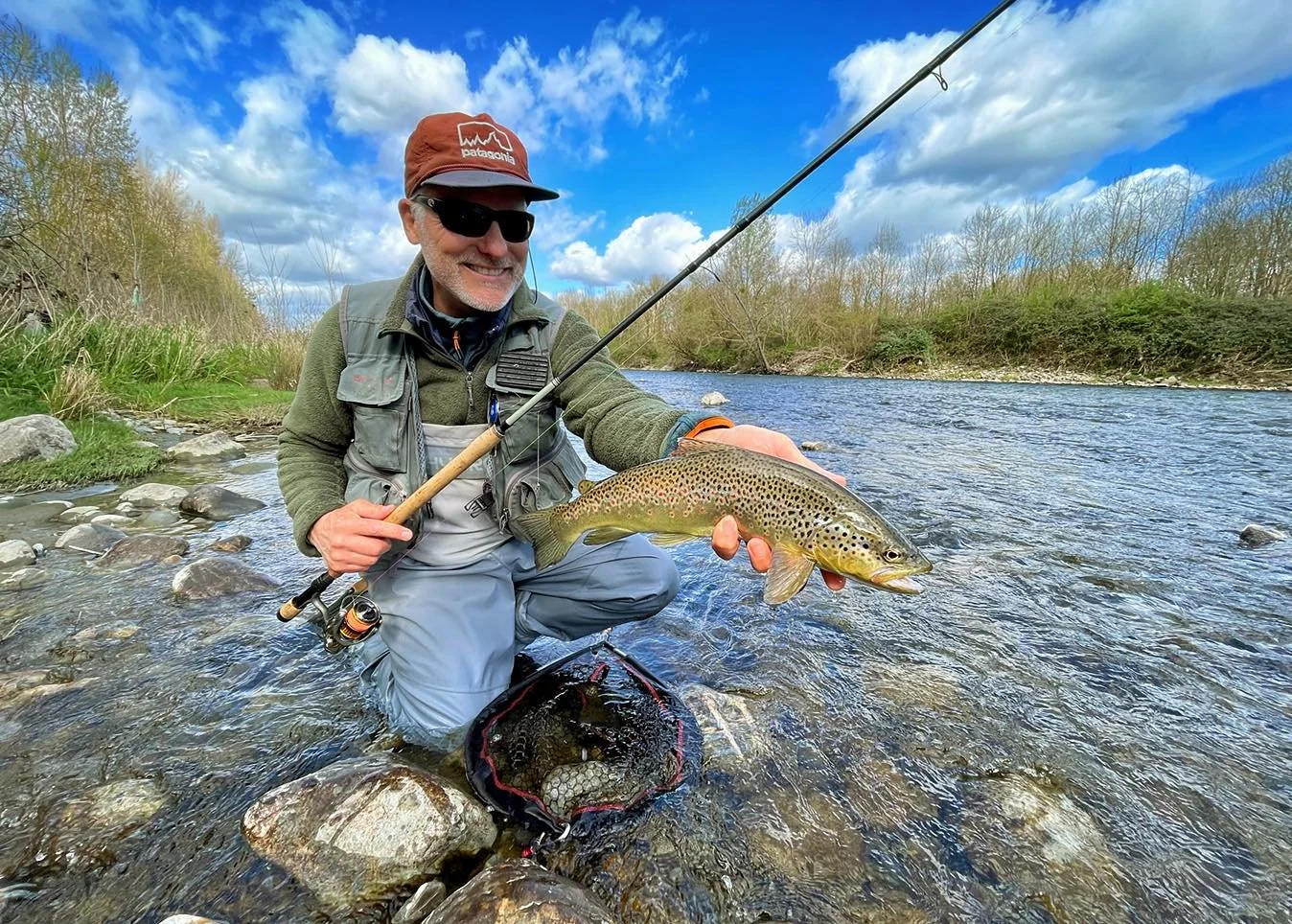Ce week-end de 3 jours est l&rsquo;occasion de passer des  faux poissons 🐠 du 1er avril&hellip; aux vraies truites ! Avec l&rsquo;augmentation des temp&eacute;ratures, La Natura NYMPH&Eacute;A  380 est une des cannes  du moment : avec sa longueur et