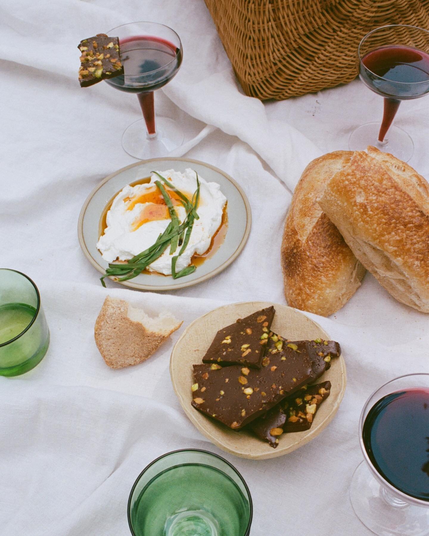 So long to the summer of bread baking! 🥖 Hello soup season.