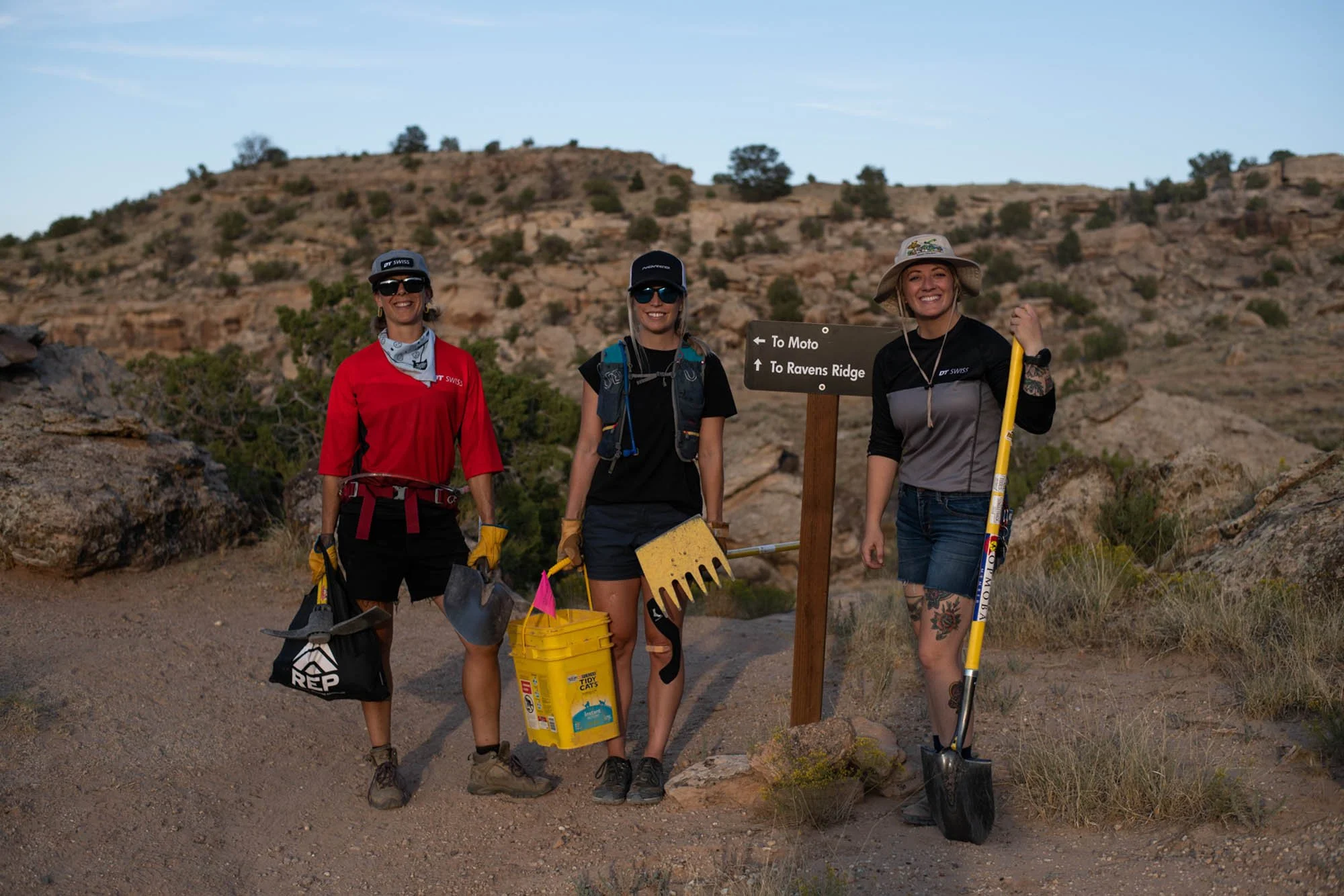 Lunch Loops / Dirt Mermaids Ladies Dig Night  