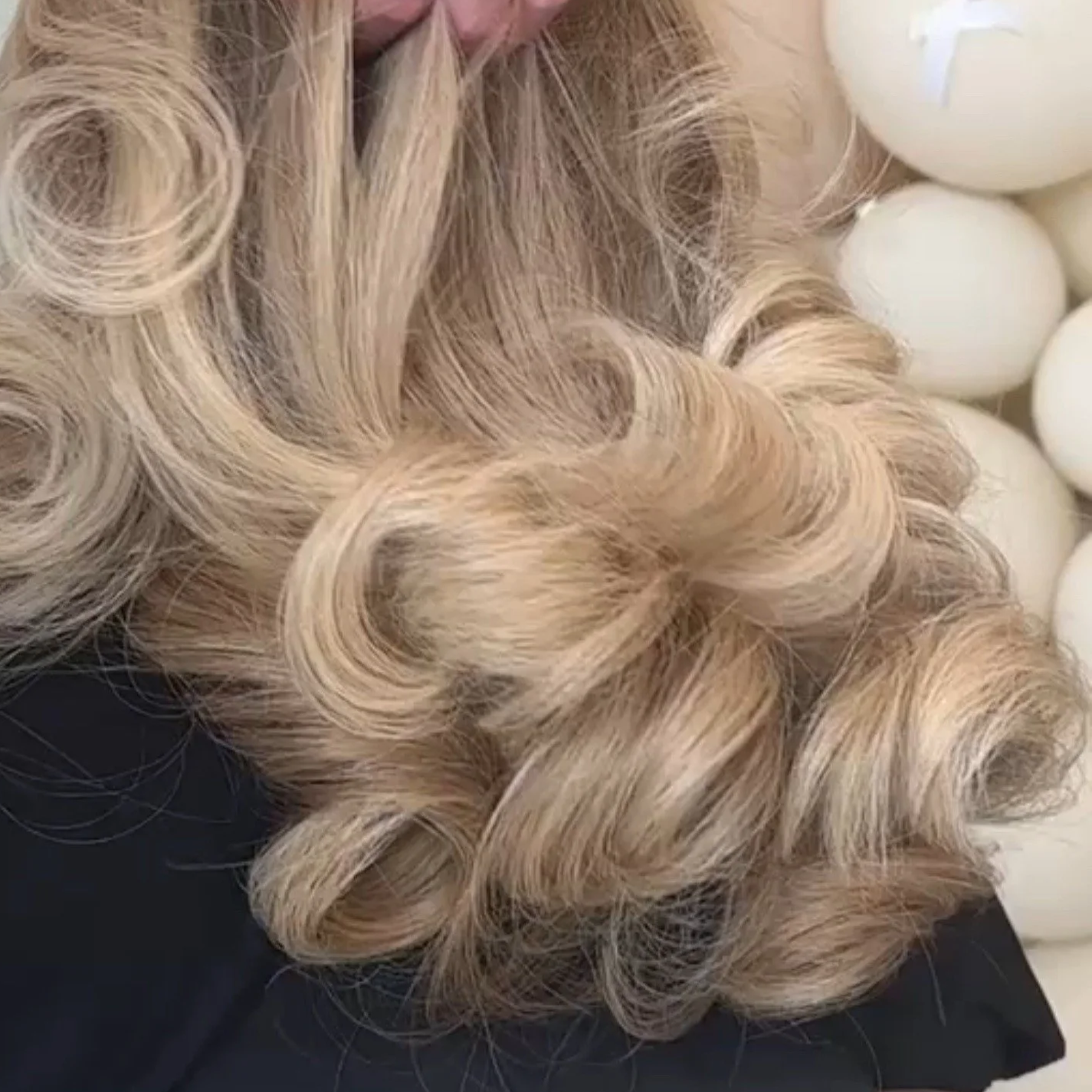90s Supermodel Hair: The Timeless Blueprint for Volume and Glamour