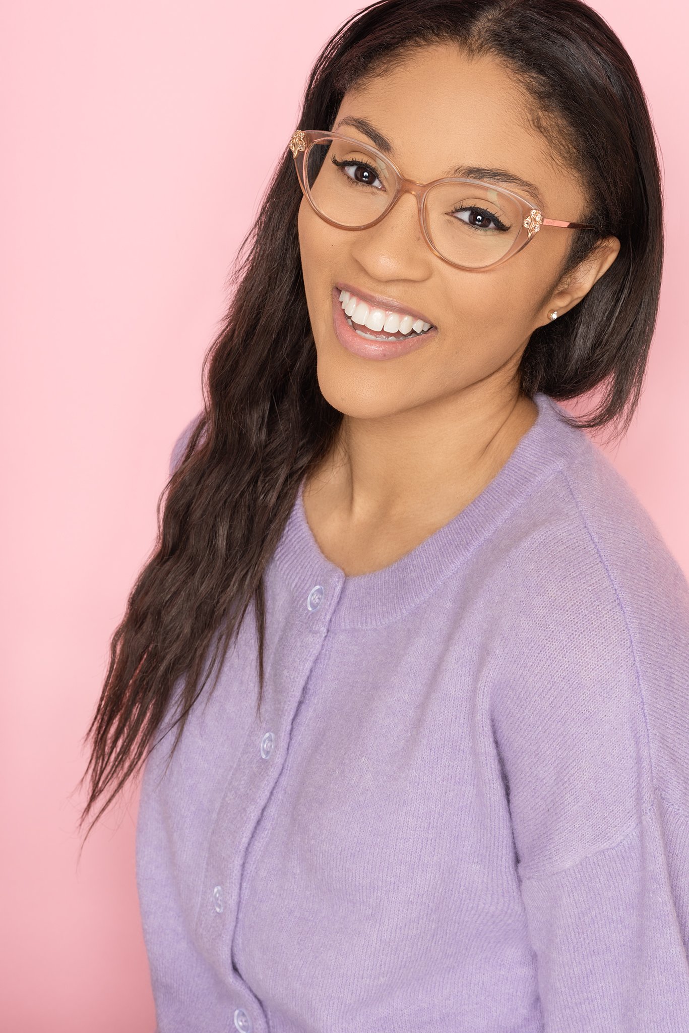 Michelle Ray Glasses Headshot .jpg