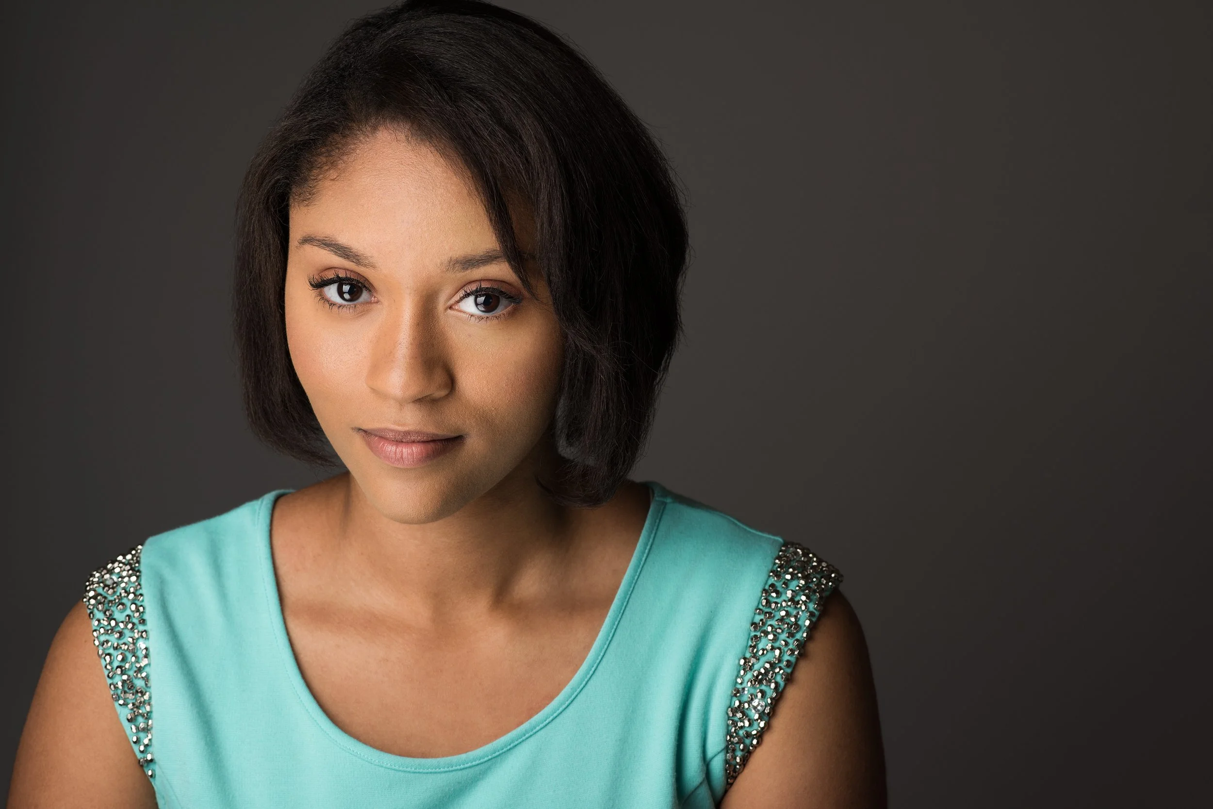 Michelle Ray Headshot 1.JPG