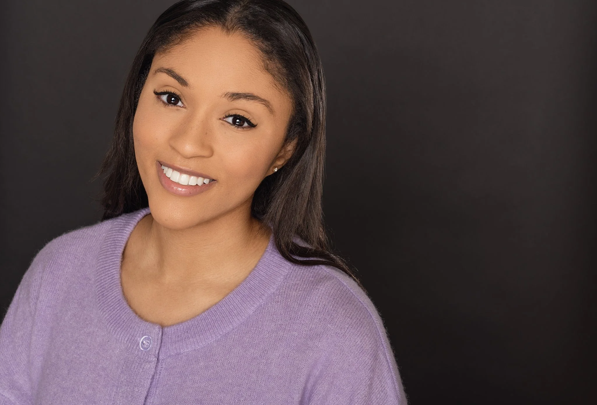 Michelle Ray Headshot (1).jpg