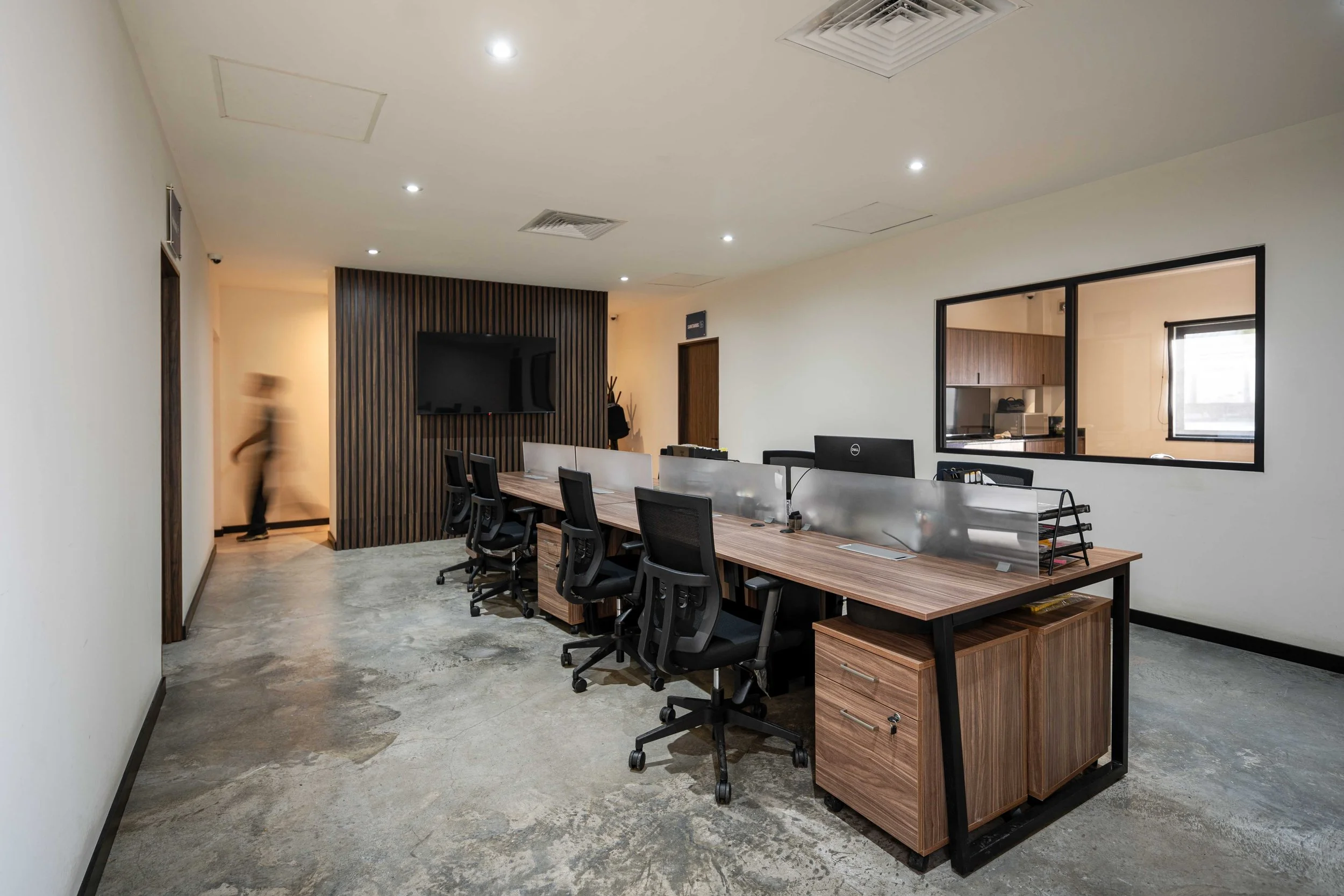 OFFICES — COWORKING