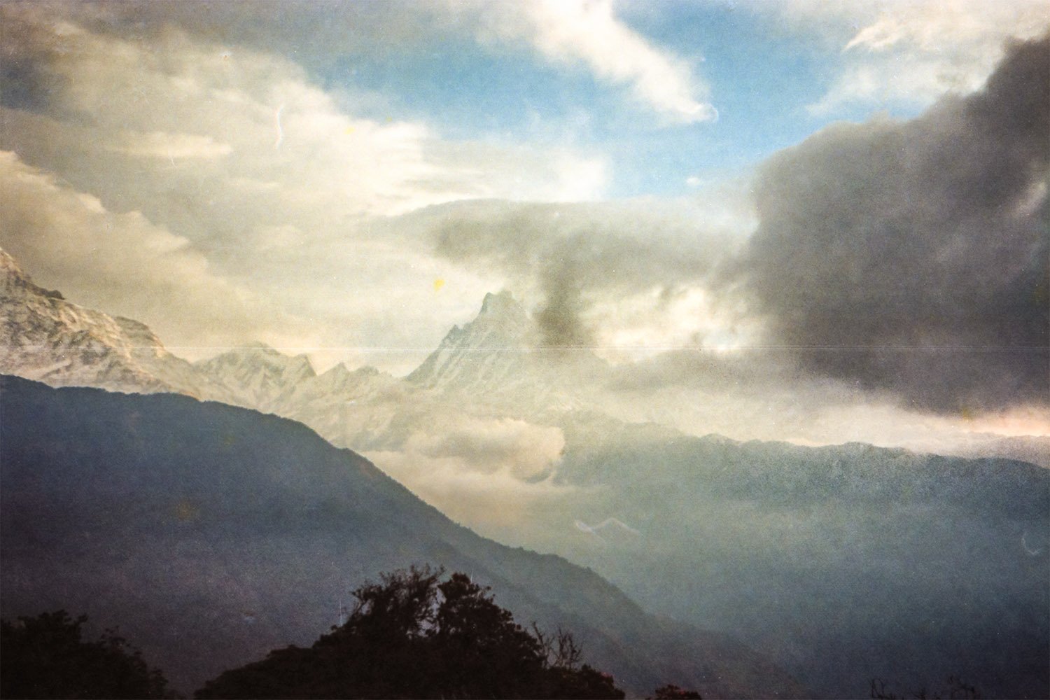 Le+Voyage+dans+le+Temps+-+Vincent+Bousserez+-+004+-+Le+Voyage+dans+le+Temps+-+Vincent+Bousserez+-+NEPAL-Trek-Anapurna-03.jpeg