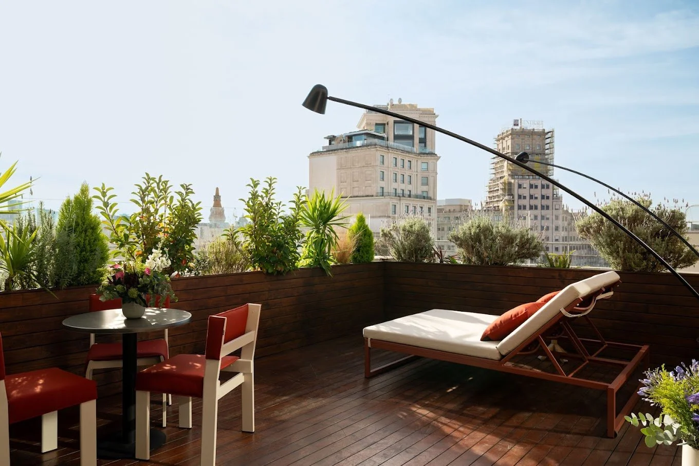 Barcelona in Style: Art, Scenic Drives &amp; Culinary Delights