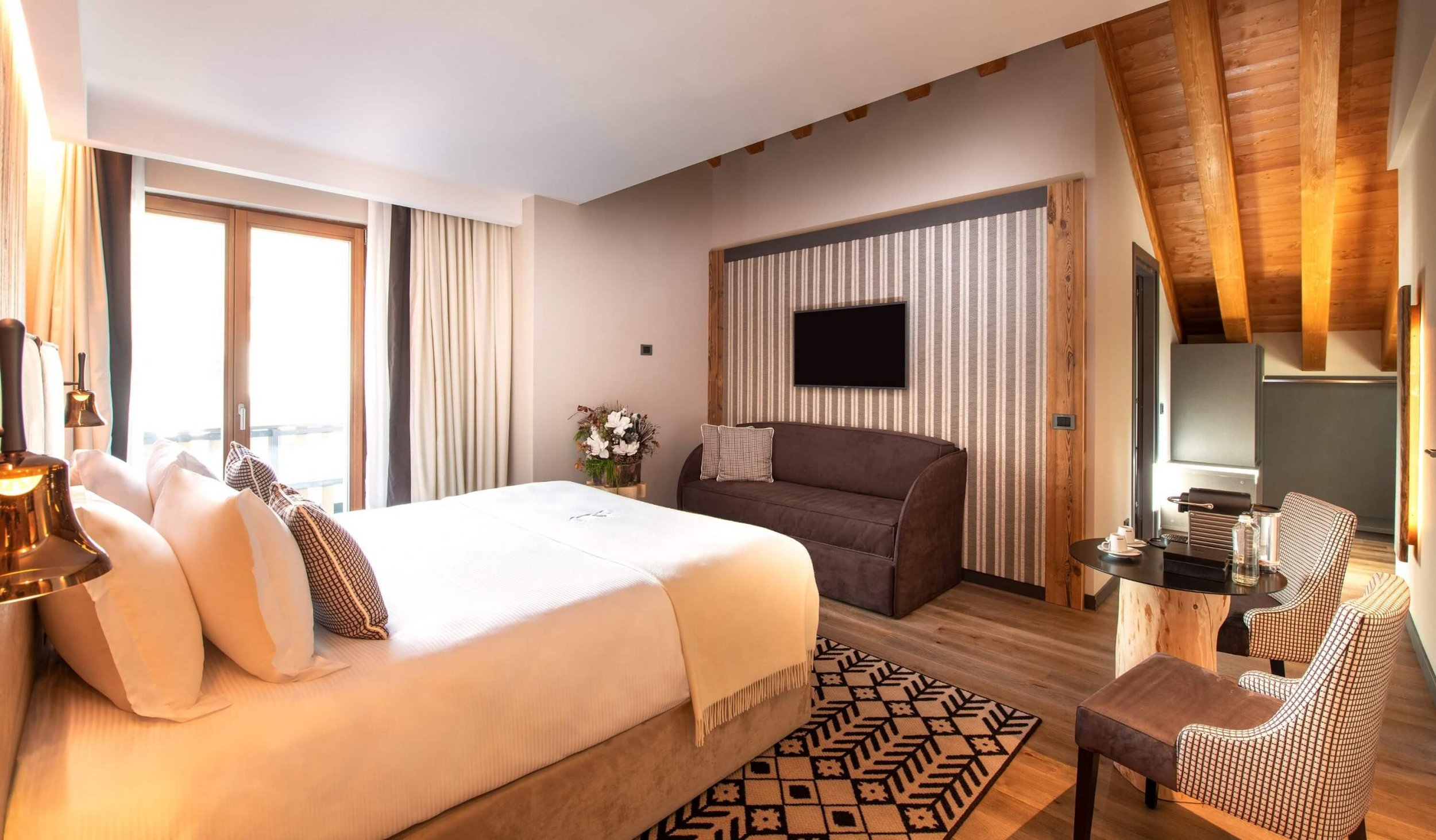 Le-Massif_Junior-Suite-scaled.jpg