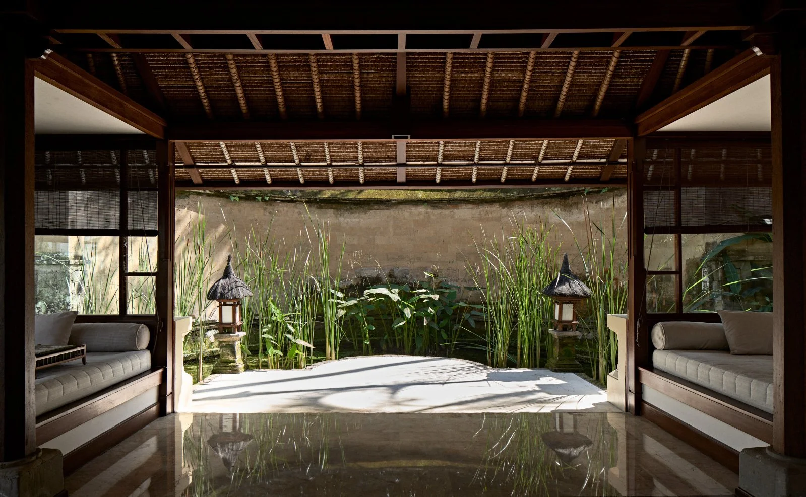 amandari_indonesia_-_accommodation_suite_outdoor_pond-2.jpg