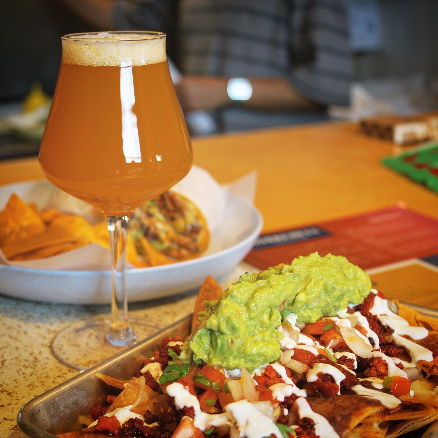 Tangerine Queen is on tap! A 5.5% Sour w/ Tangerine + Milk Sugar. It&rsquo;s crazy good, tasting like a san pellegrino aranciata!

Obviously we&rsquo;re enjoying it with nachos and burritos from our next door neighbor @sobremesa_mexicana on Cinco de 