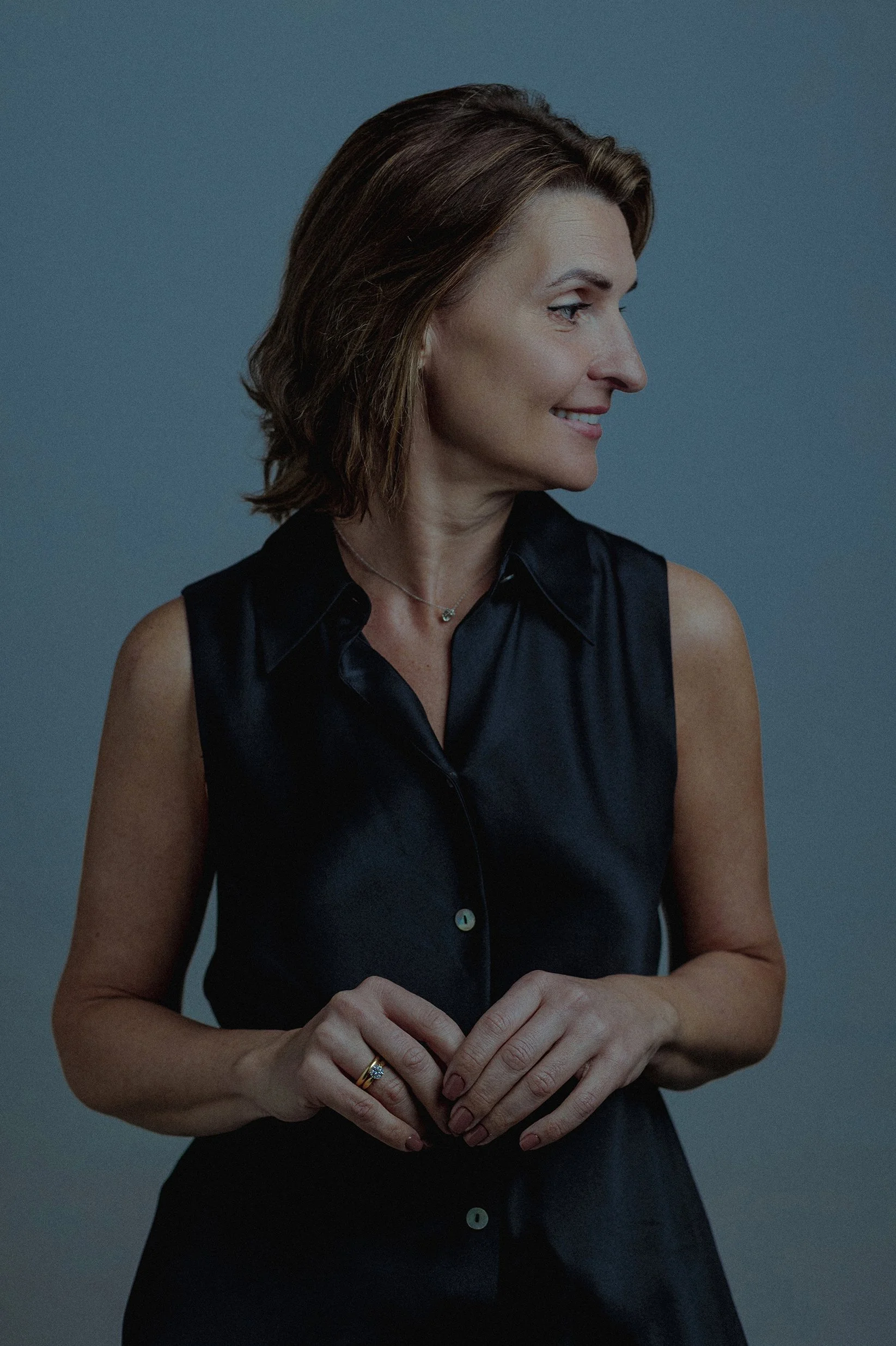 IrinaPortrait_LisA18Mar2026_0Z5A9148 copy.jpg