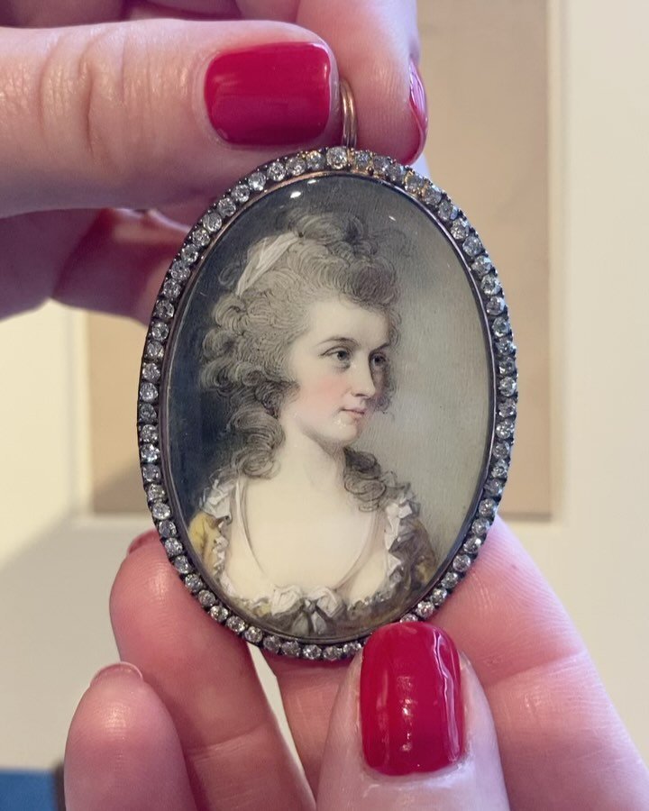 As demonstrated by @art__artefact in our earlier post, many miniatures were originally intended to be worn. They were often housed within ornate and bejewelled settings for this reason, and a number in our current selling exhibition survive in these 