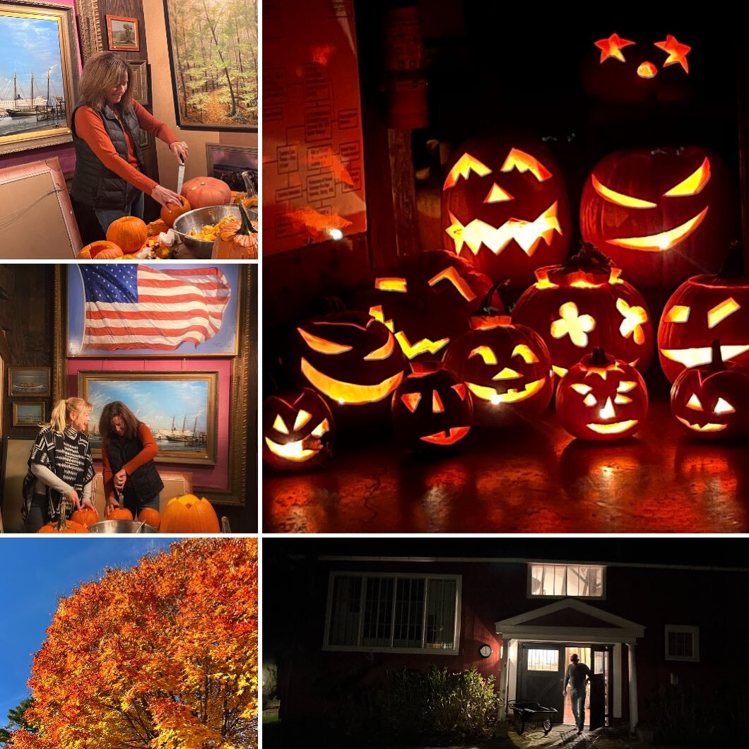 Happy Halloween from New England. 🎃👻 #halloween #newengland #ct #pumpkin #barnparty #halloween2023 
#usaflag #arguimbauart