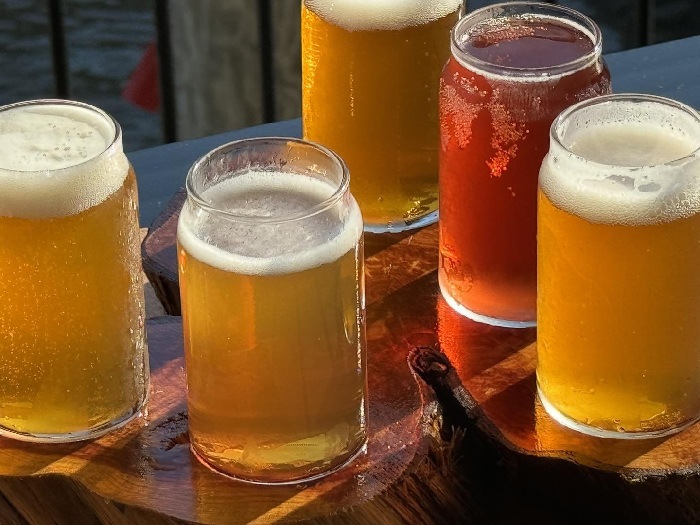 🍻 **Introducing Our Brand New Flight Boards!** 🍻

Come on down to Bootleggers Axe Co and check out our latest addition &ndash; our brand new flight boards! With 40 taps to choose from, you can create the ultimate mix and match flight board that sui