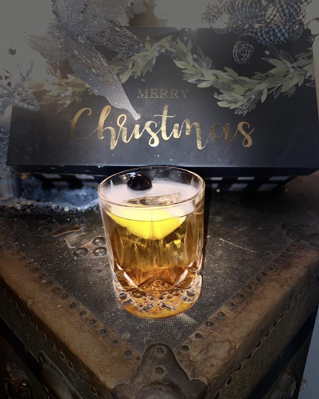 Often imitated, never duplicated✨

Come check us out at Mooncurser&rsquo;s Speakeasy. We are featuring our fall cocktails for one more weekend before moving onto winter. 

Savor the warm notes of our Maple Leaf Old Fashioned, a perfect complement to 