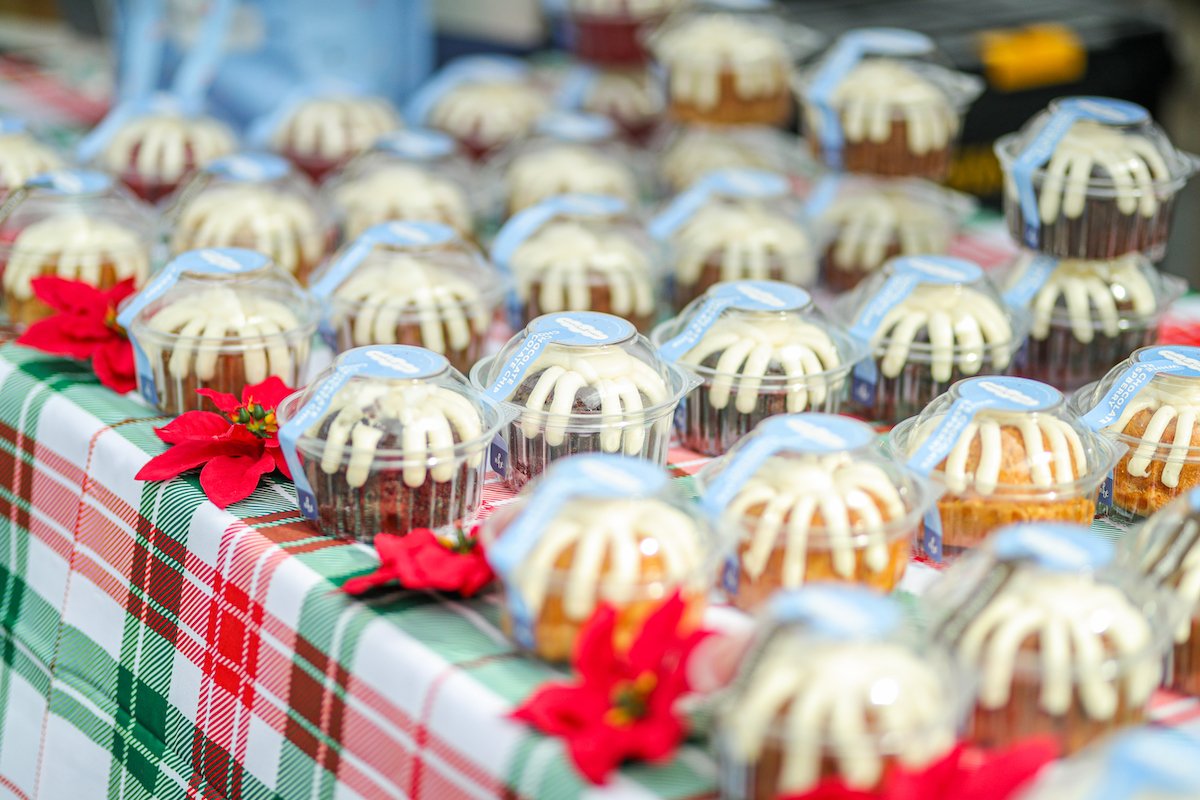 accent christmas market food vendor.jpg