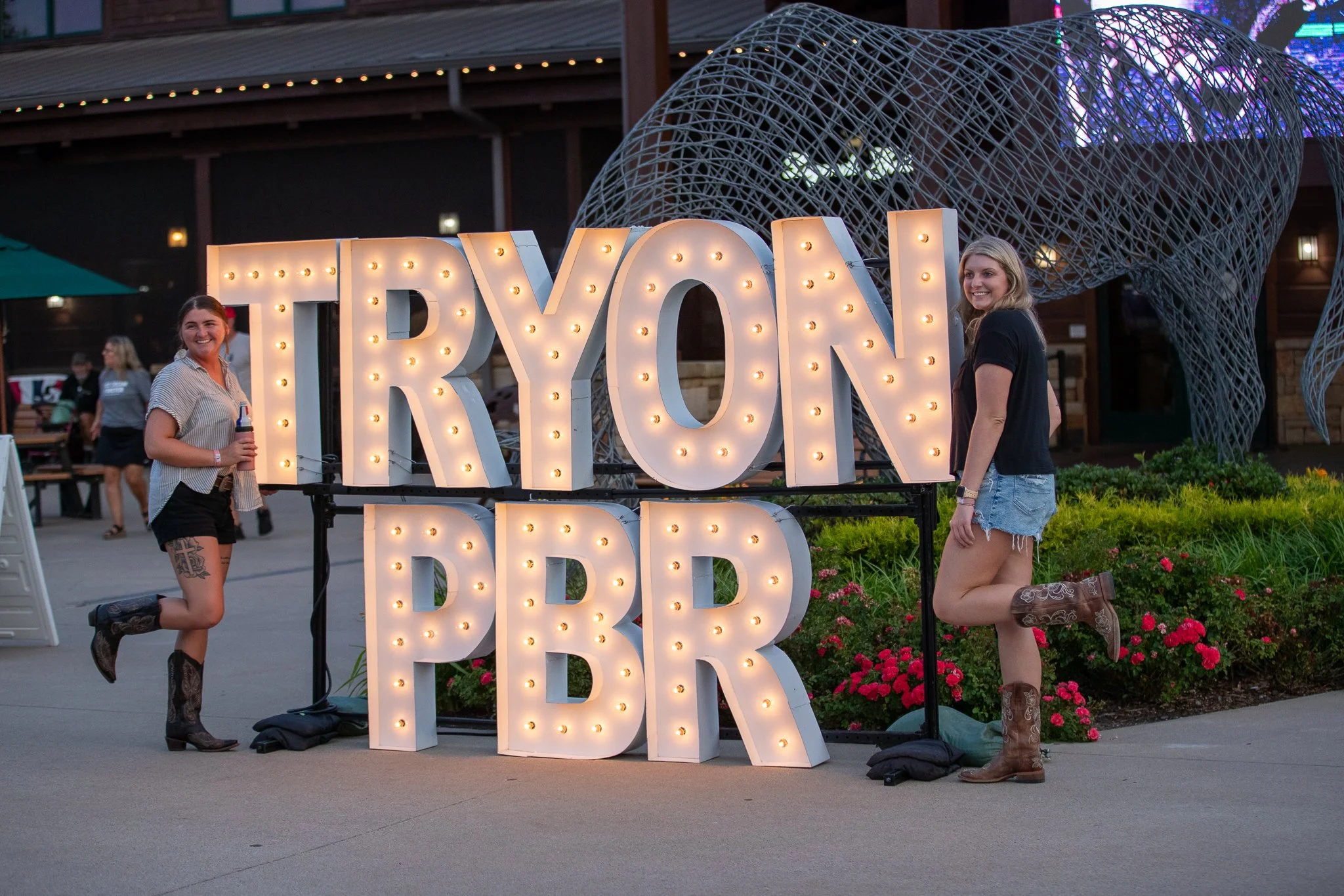 PBRTryon_FrontOfHouse.jpg