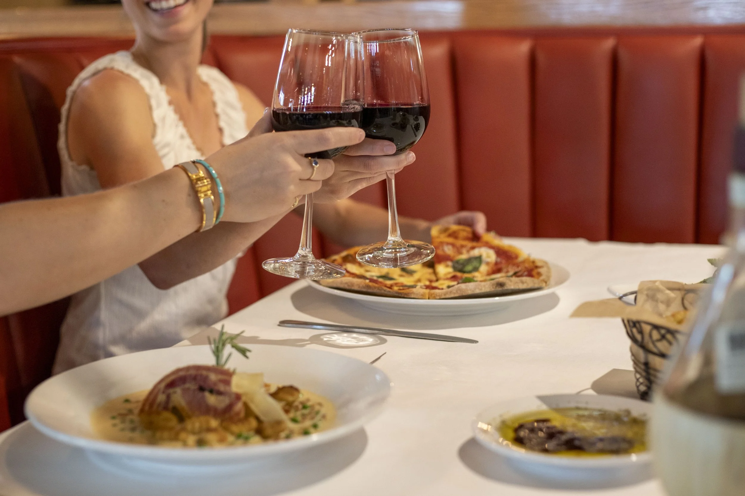 DINING AT TRYON INTERNATIONAL