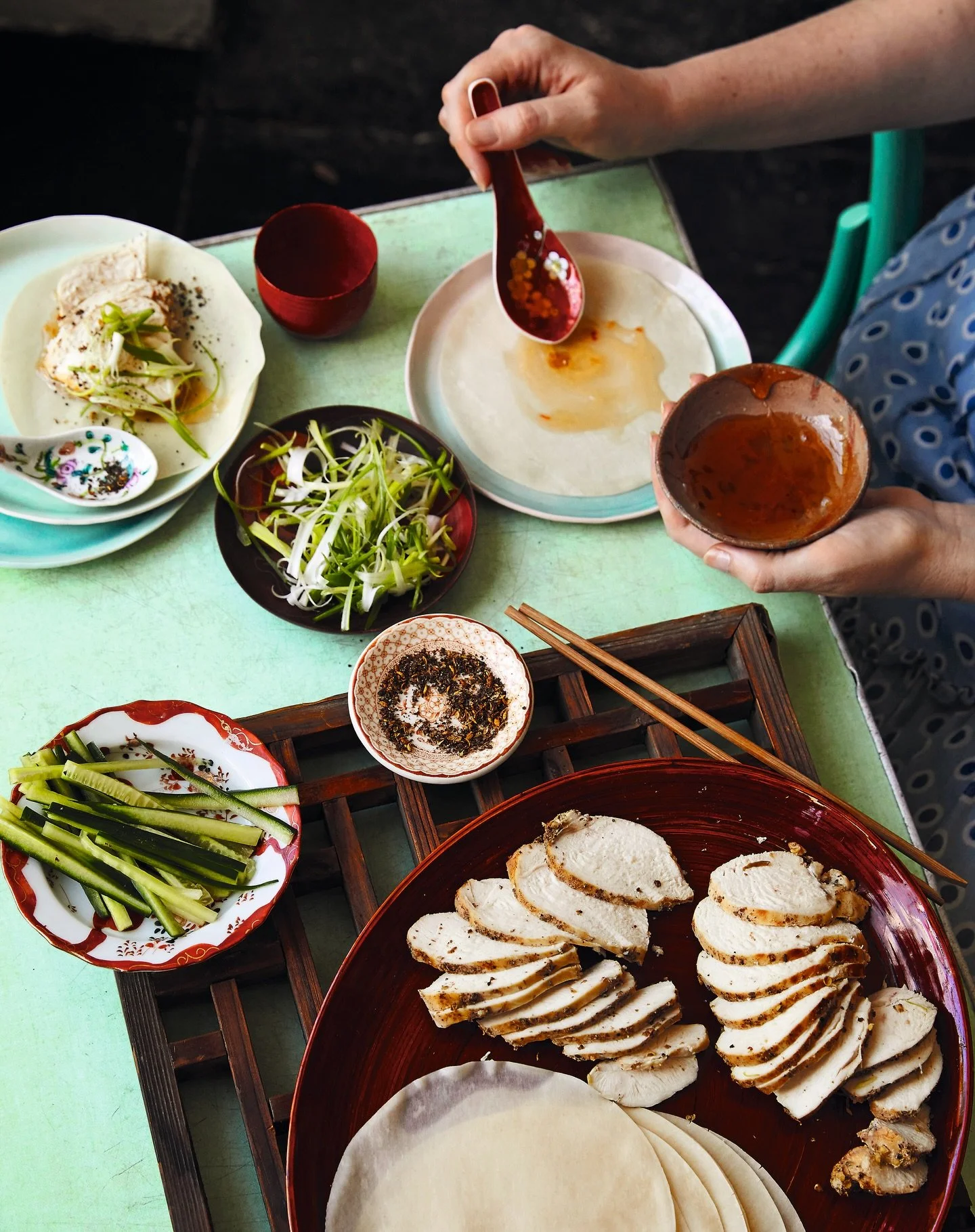This year Pancake Day and Lunar New Year fall side by side, so here&rsquo;s an idea to celebrate both together.

From The Nutmeg Trail, this jasmine tea&ndash;smoked chicken is steamed first for tenderness, then smoked in a wok with tea, rice, sugar 