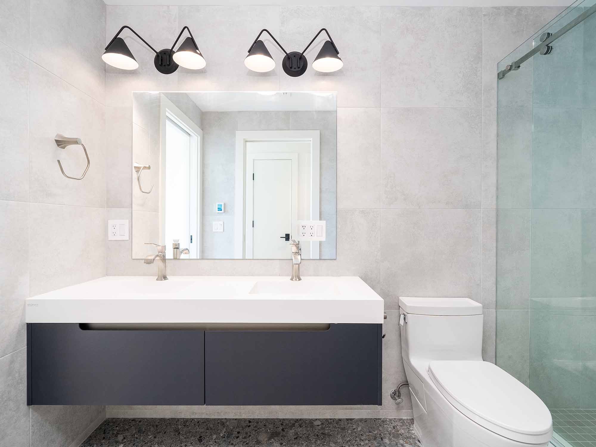 bathrooms_0000_IMG-25.jpg