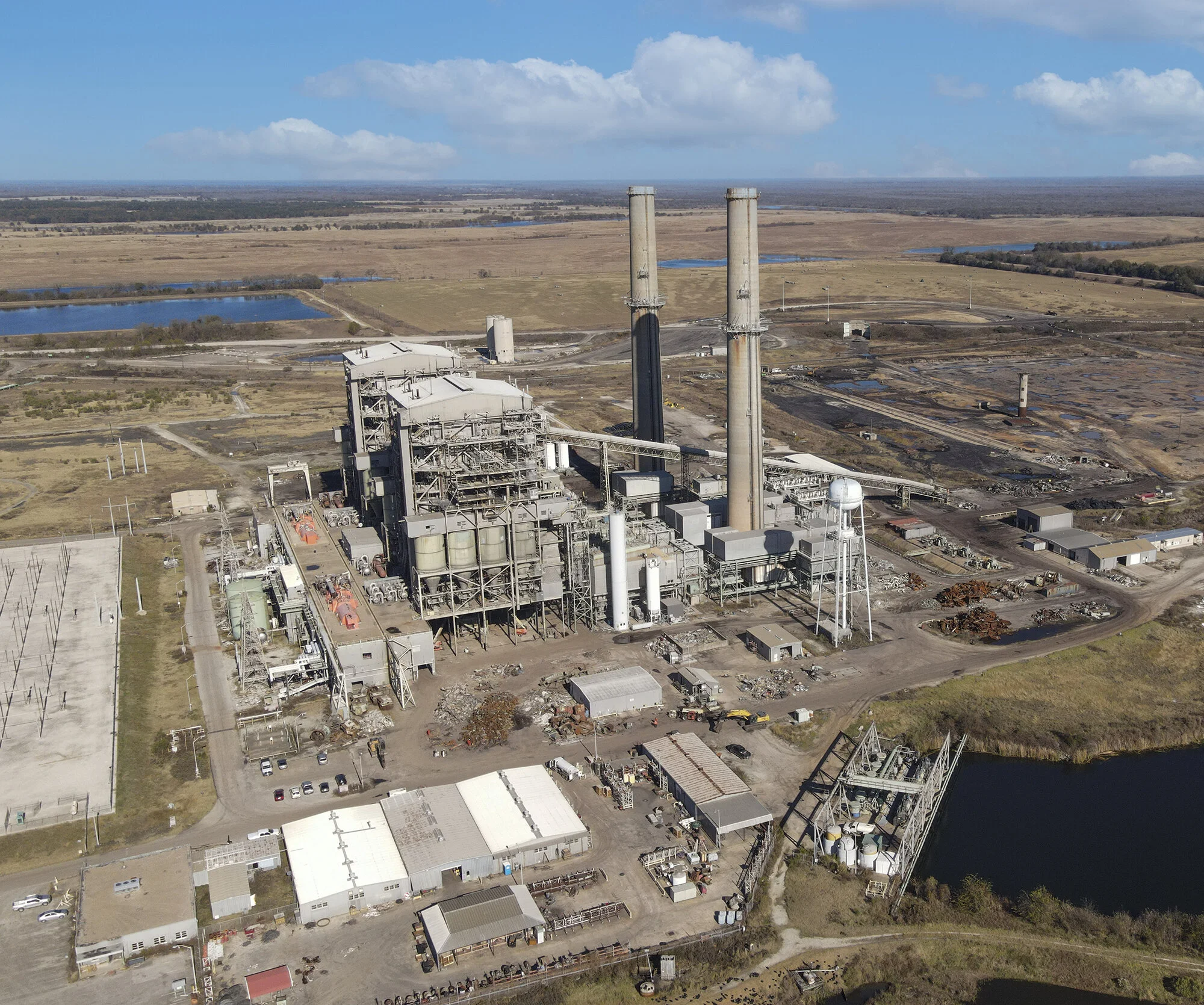 CLP Purchases Two Retired Coal-Fired Power Plants in Northeast Texas