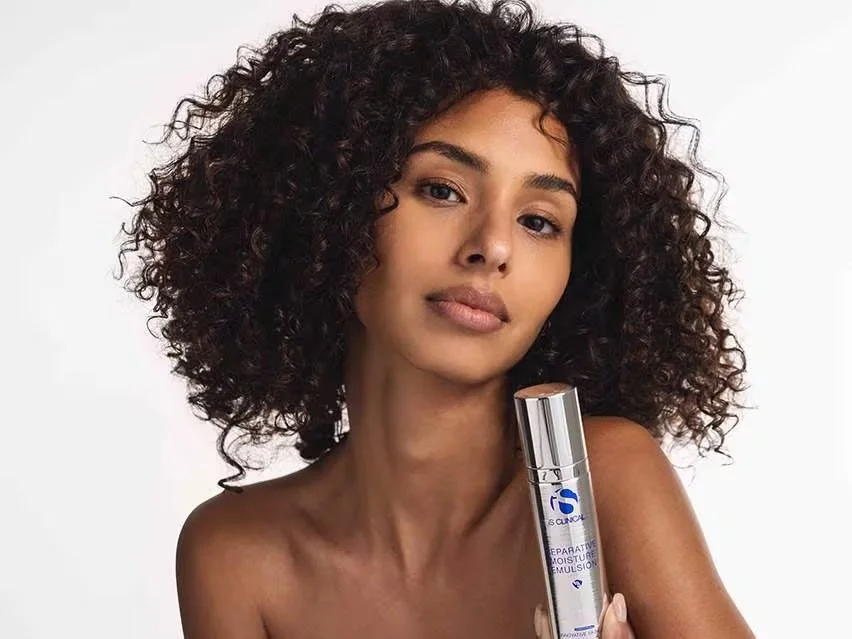 From Dull to Dewy: Real Results Using Reparative Moisture Emulsion Daily