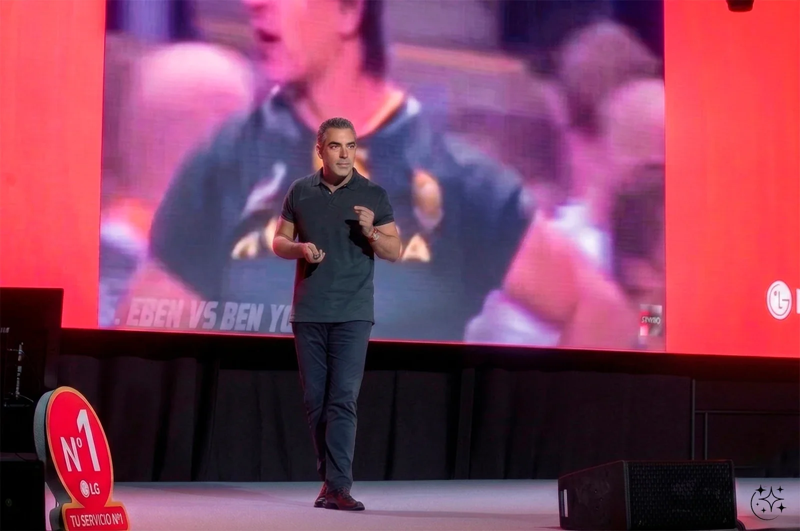 Fotografía de eventos orientada a comunicación de marca y puesta en escena en contextos profesionales.