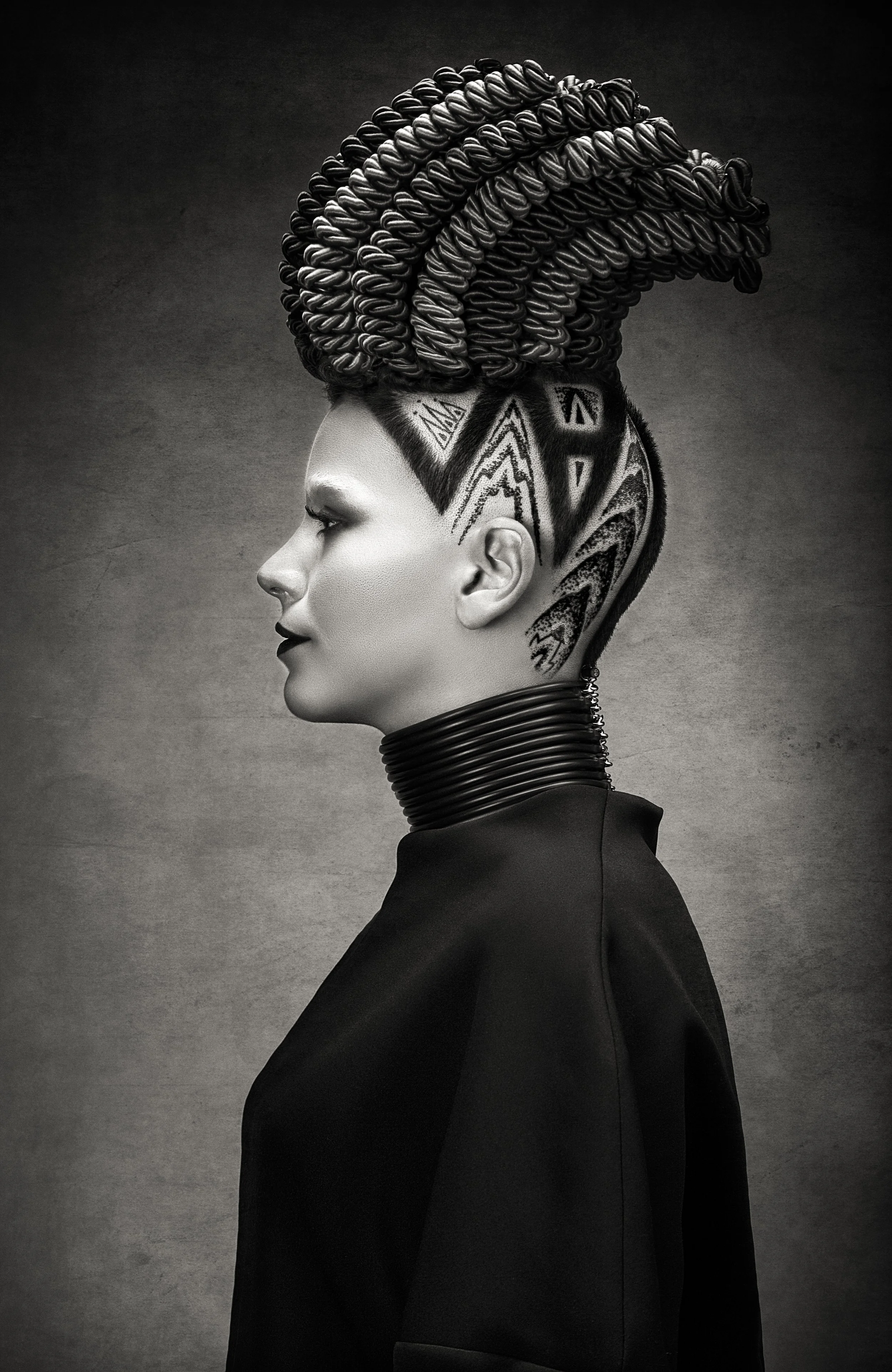 LUX Oro en Moda y Belleza (2013): Crop Circles, peluquería como narrativa visual