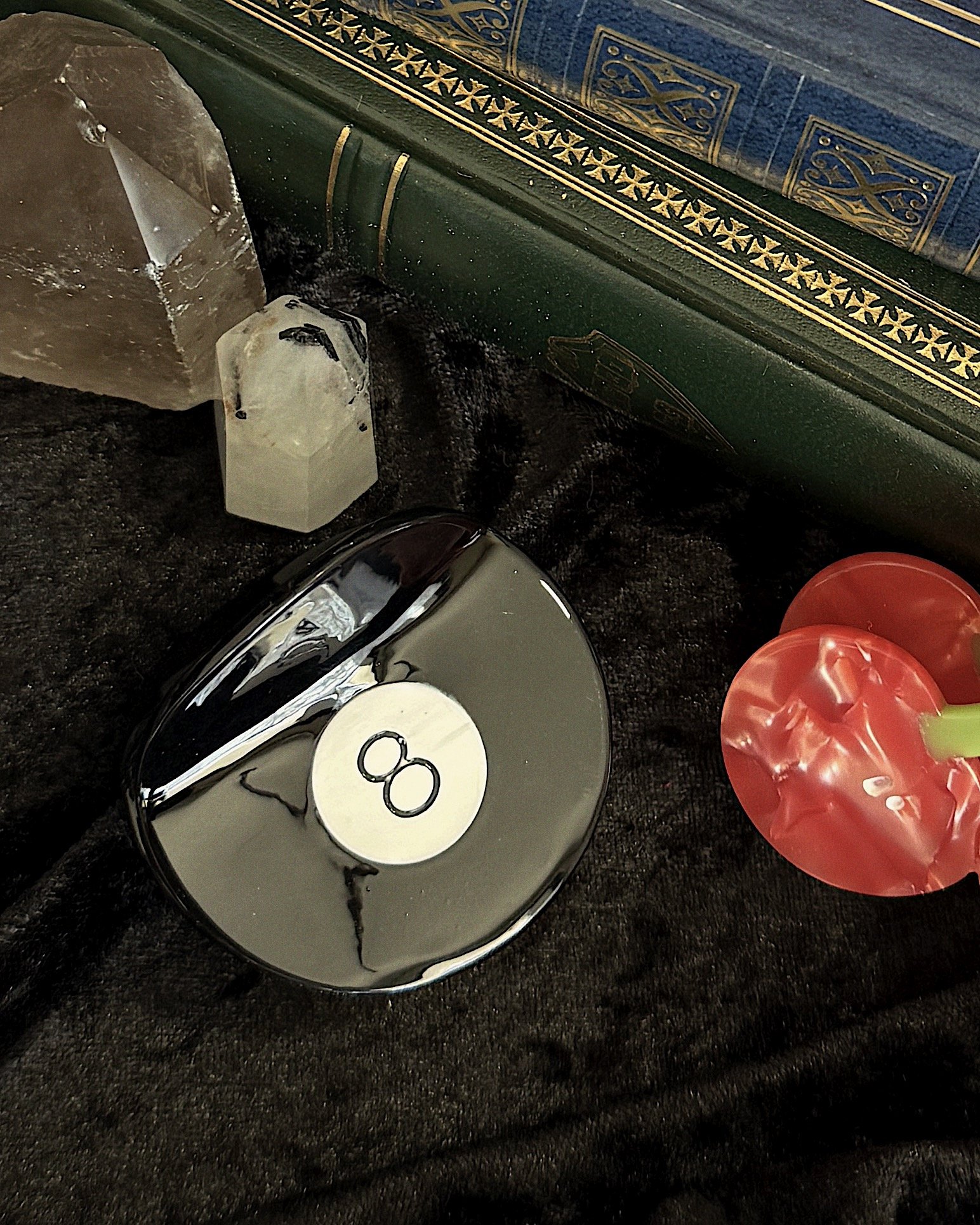 Billiard Ball Claw Clip