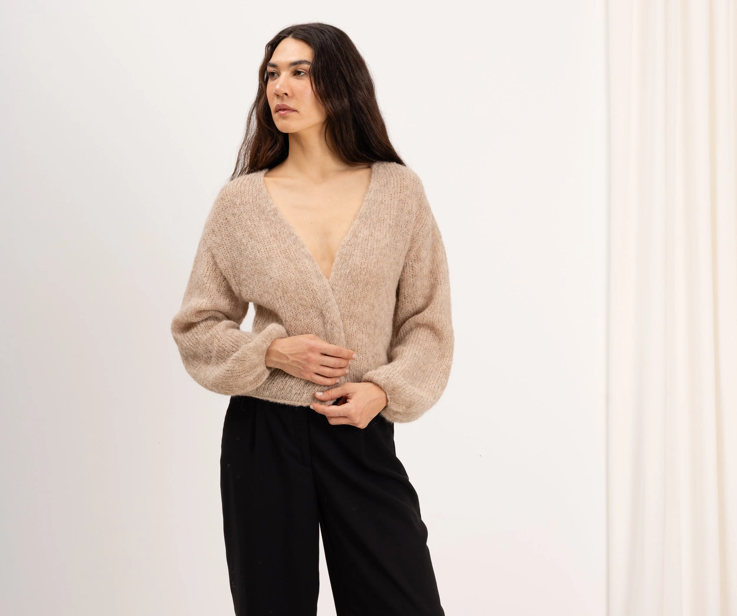 ILONA+CARDIGAN+NATURAL.M%26H+2025-2026+WS-3428.png