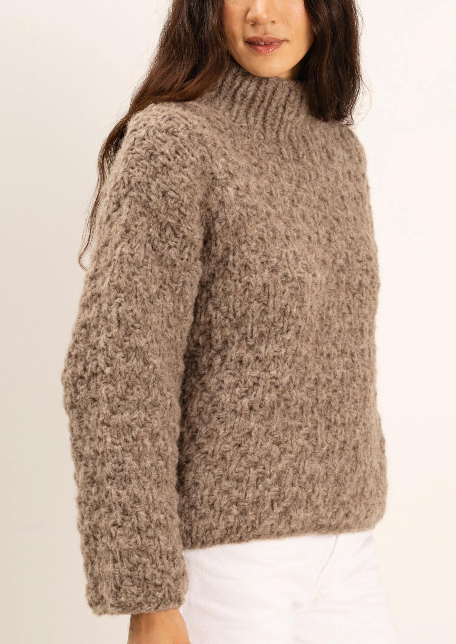 FLOR+LAJA+TAUPE.M%26H+2025-2026+WS-1786.png