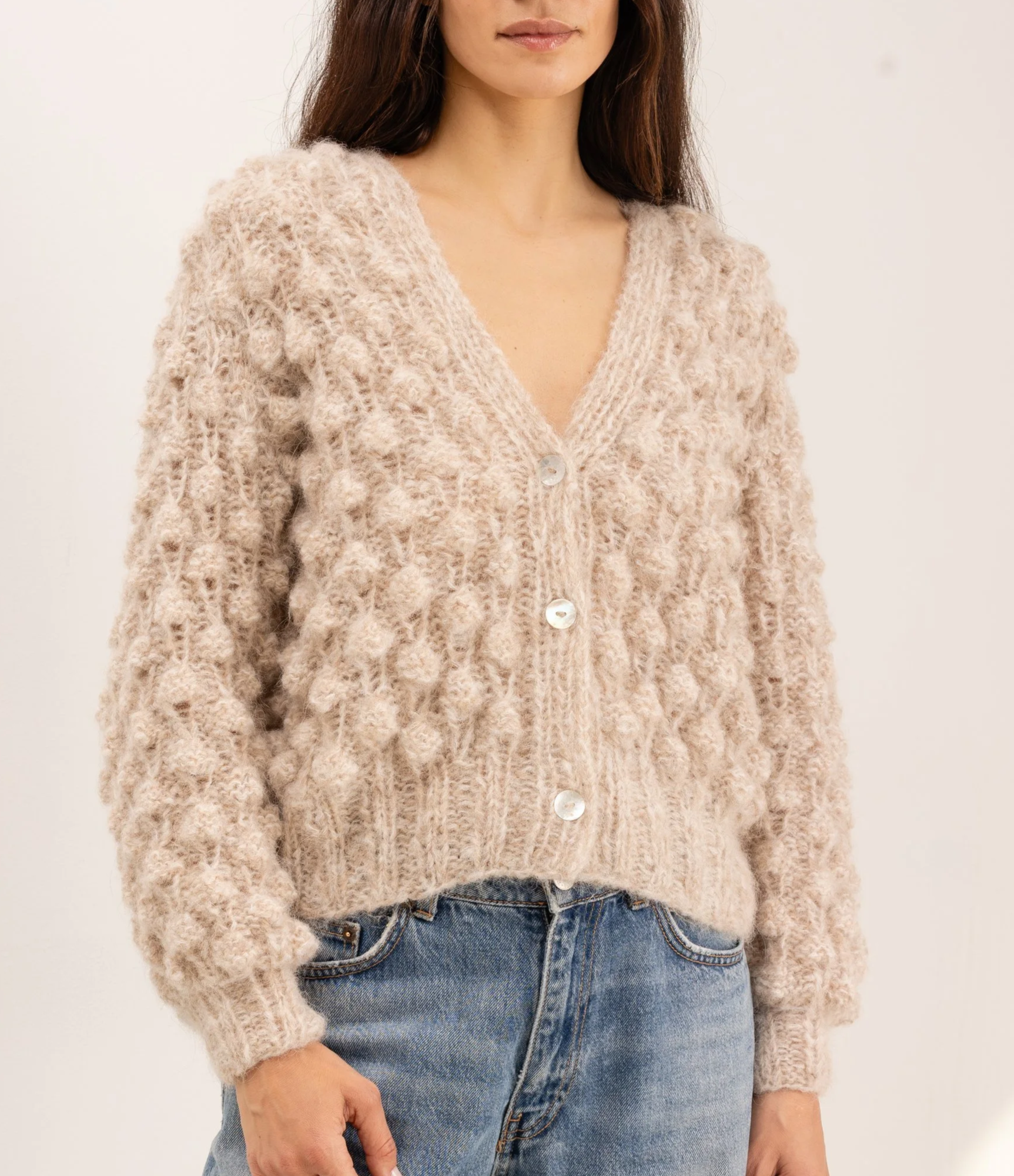 CAMI%2BCARDIGAN%2BMIX%2BNATURAL%2B%2526%2BWHITE%2B%2B.M%2526H%2B2025-2026%2BWS-2528.png