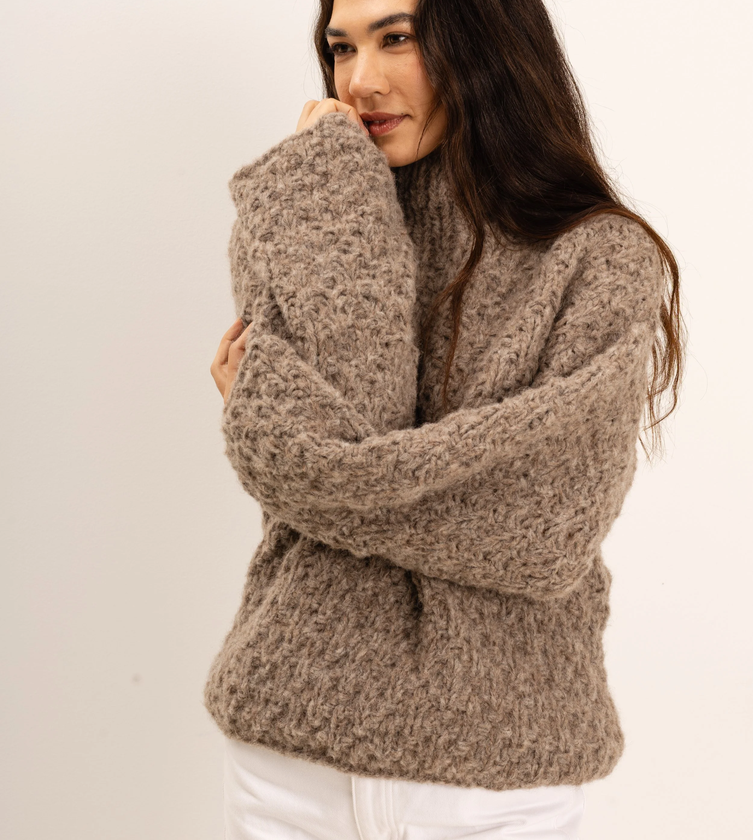 FLOR+LAJA+TAUPE.M%26H+2025-2026+WS-1772.png