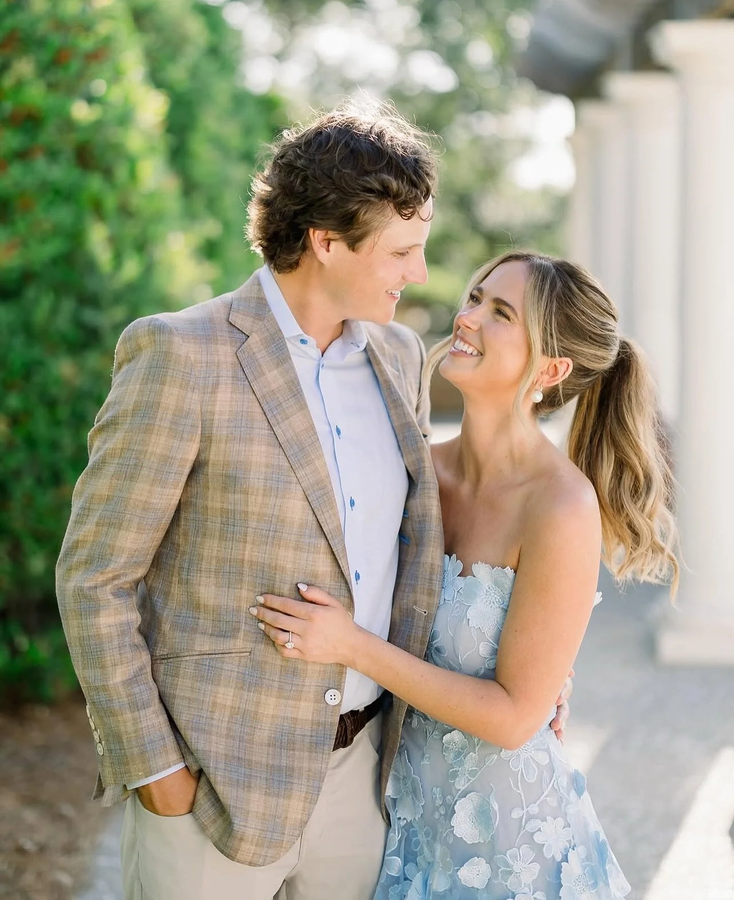 Something blue &amp; something bronzed ✨ Text Elite Spray Tan at 850.979.5354 or book online to schedule your mobile spray tan! 
#30a #spraytandestin #spraytanmiramarbeach #spraytansantarosabeach #sandestin