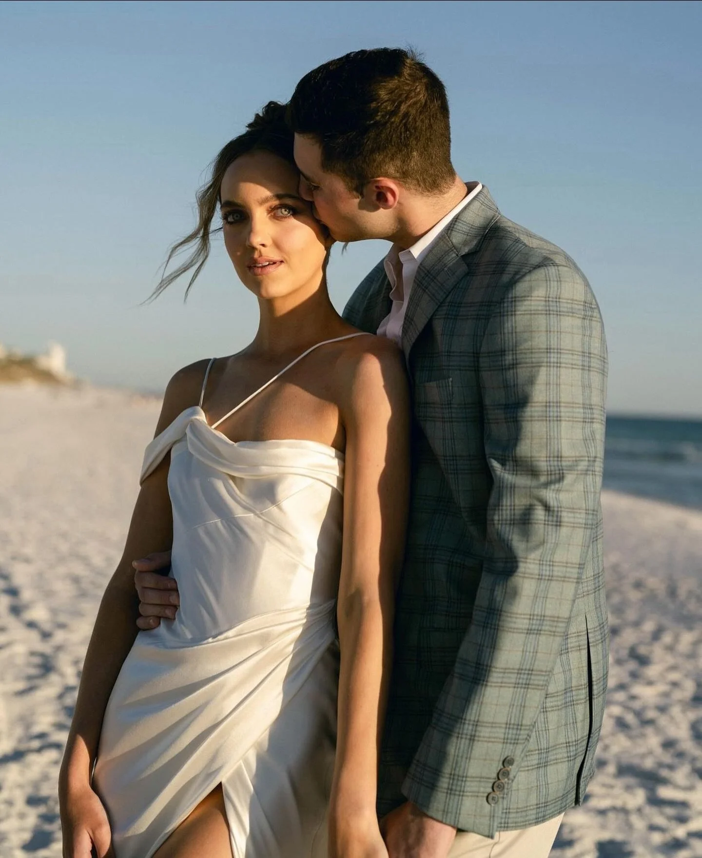 Kiss pale skin goodbye with an Elite Spray Tan 🤍 Message me today to schedule at 850.979.5354 or visit EliteSprayTan.com/bookhere