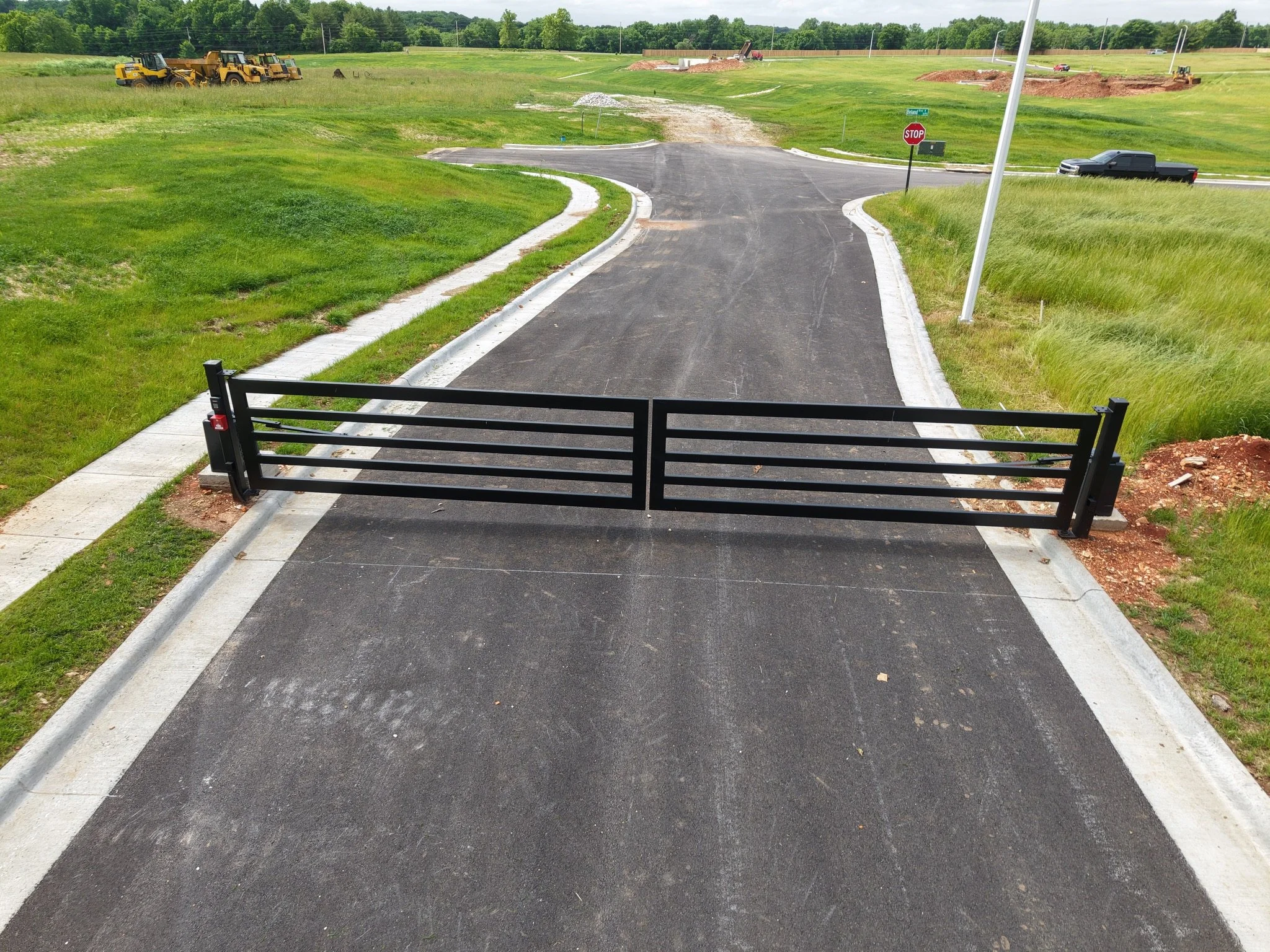 gate 2.jpg