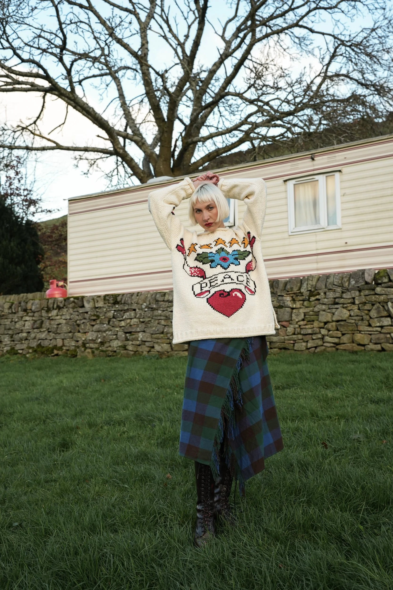 00053LARGE WEB 2500 PX.jpg