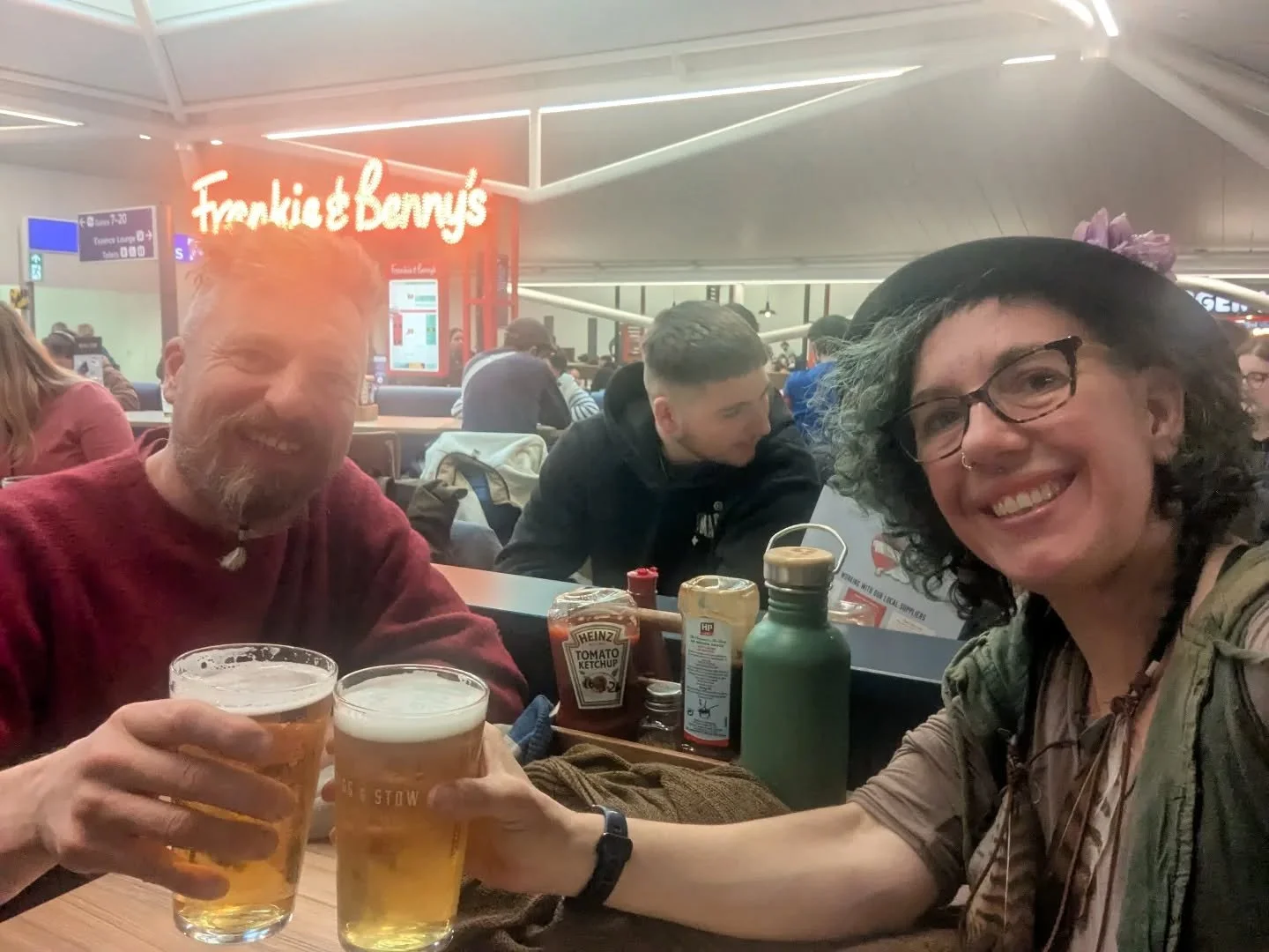 Pre flight beers with my love.....we are off on an adventure! 

Exciting times! 

#dreadsnthreads #dreadsontour #adventure #chasethesun #holiday