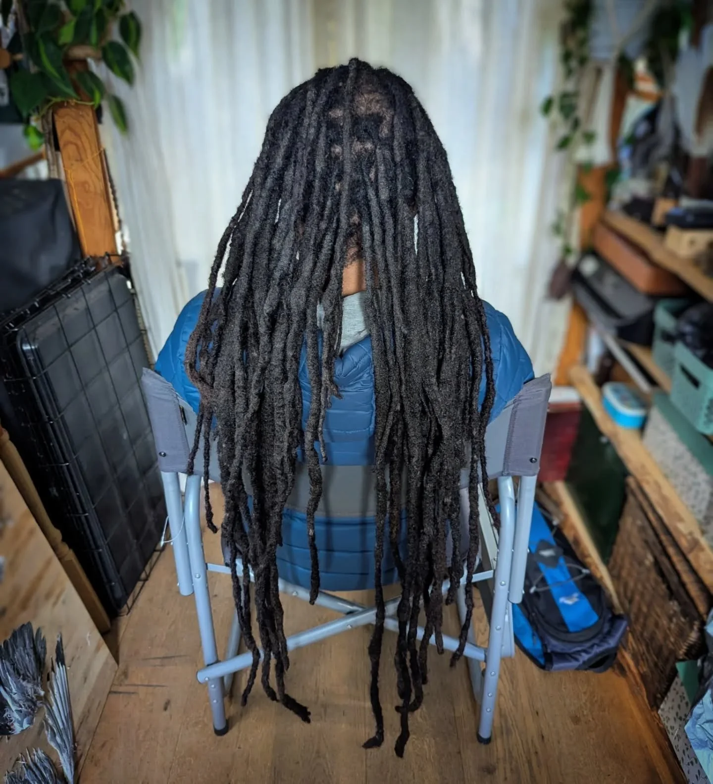 Last week I had the pleasure of meeting Shango and tending to his 20 year old free form dreads. 

This was his first ever maintenance session and he travelled all the way from Luton on the train to see me onboard Tallulah. I collected him from the cl